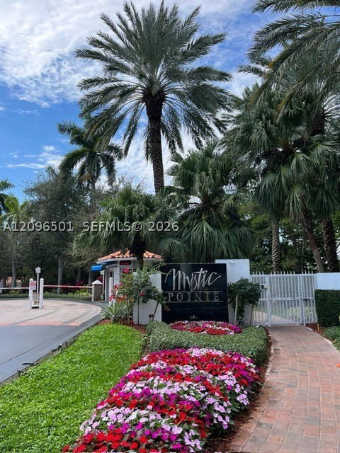 Aventura photo 2