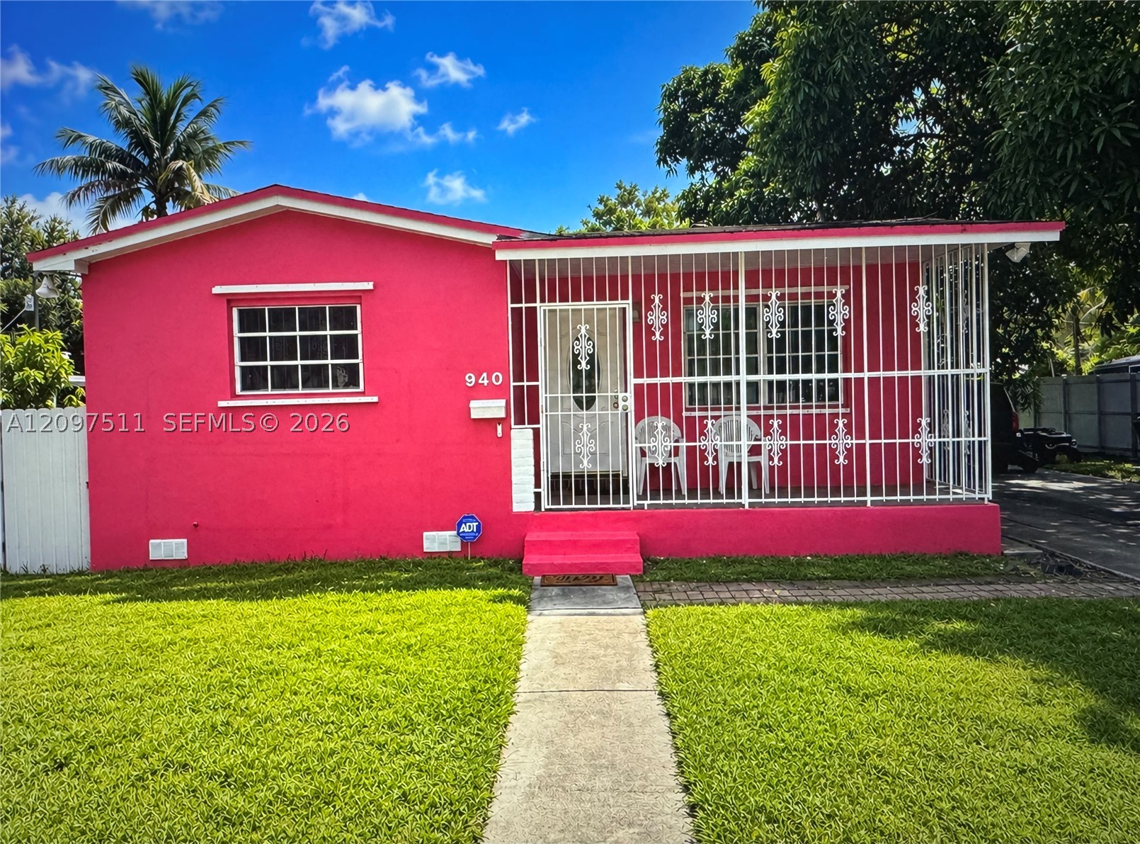 North Miami photo 3
