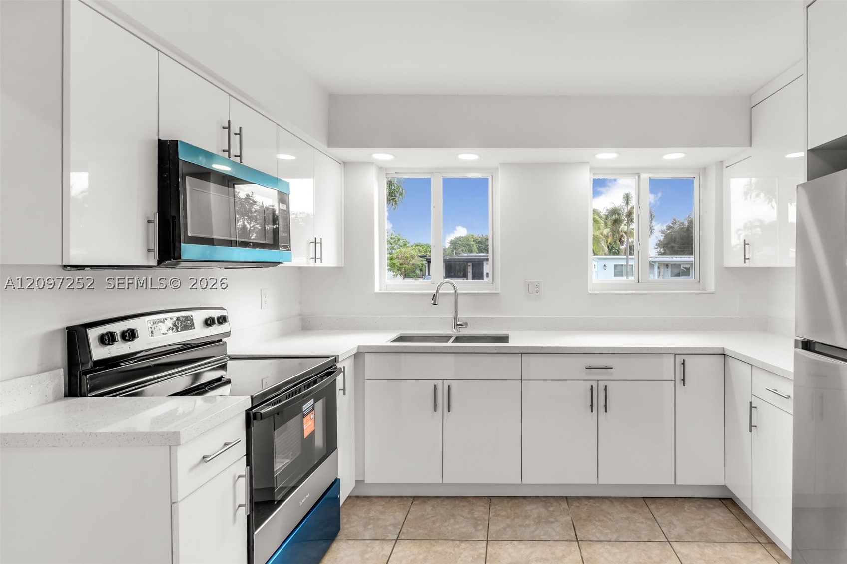 Pembroke Pines photo 5