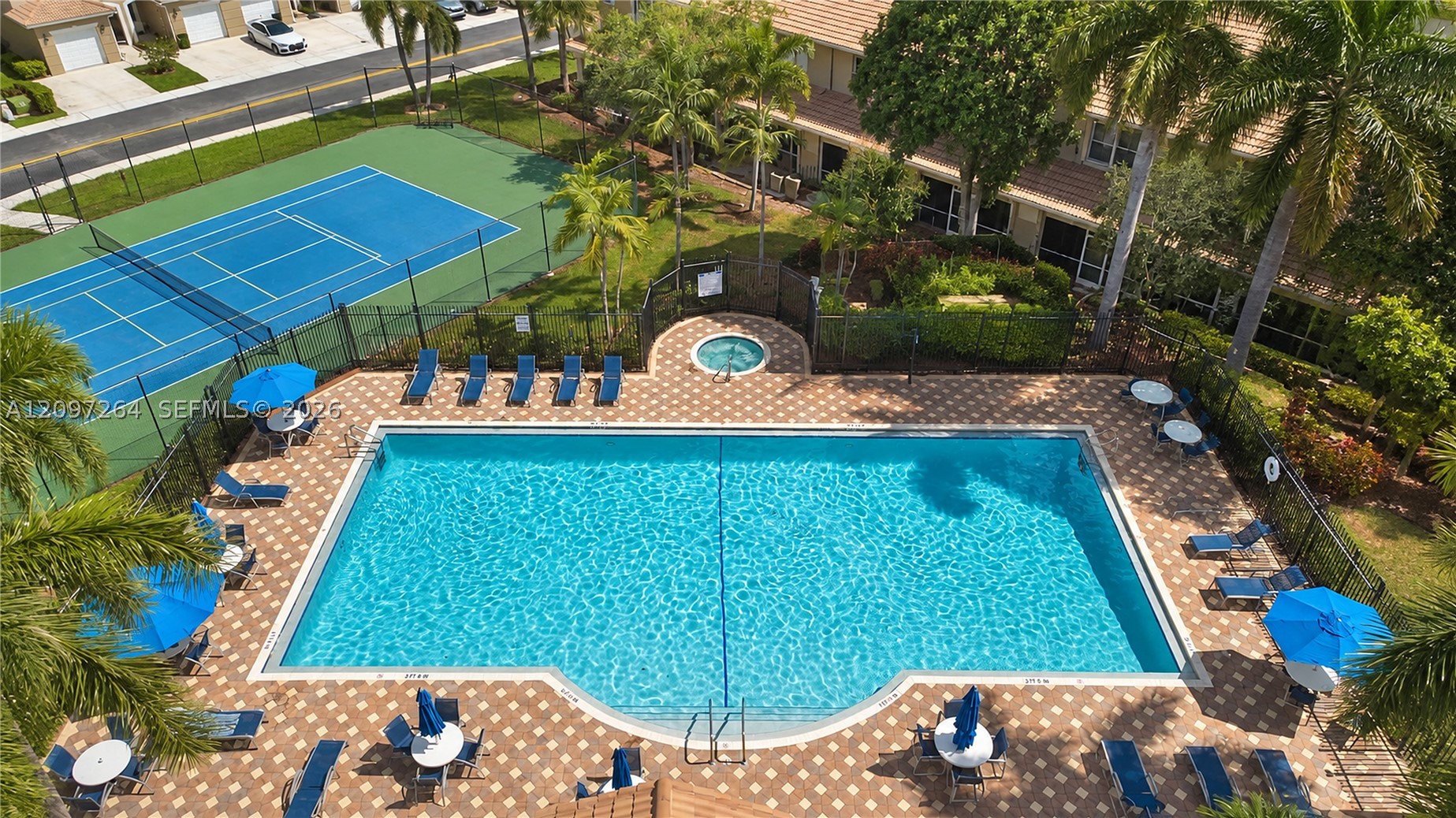 Pembroke Pines photo 3