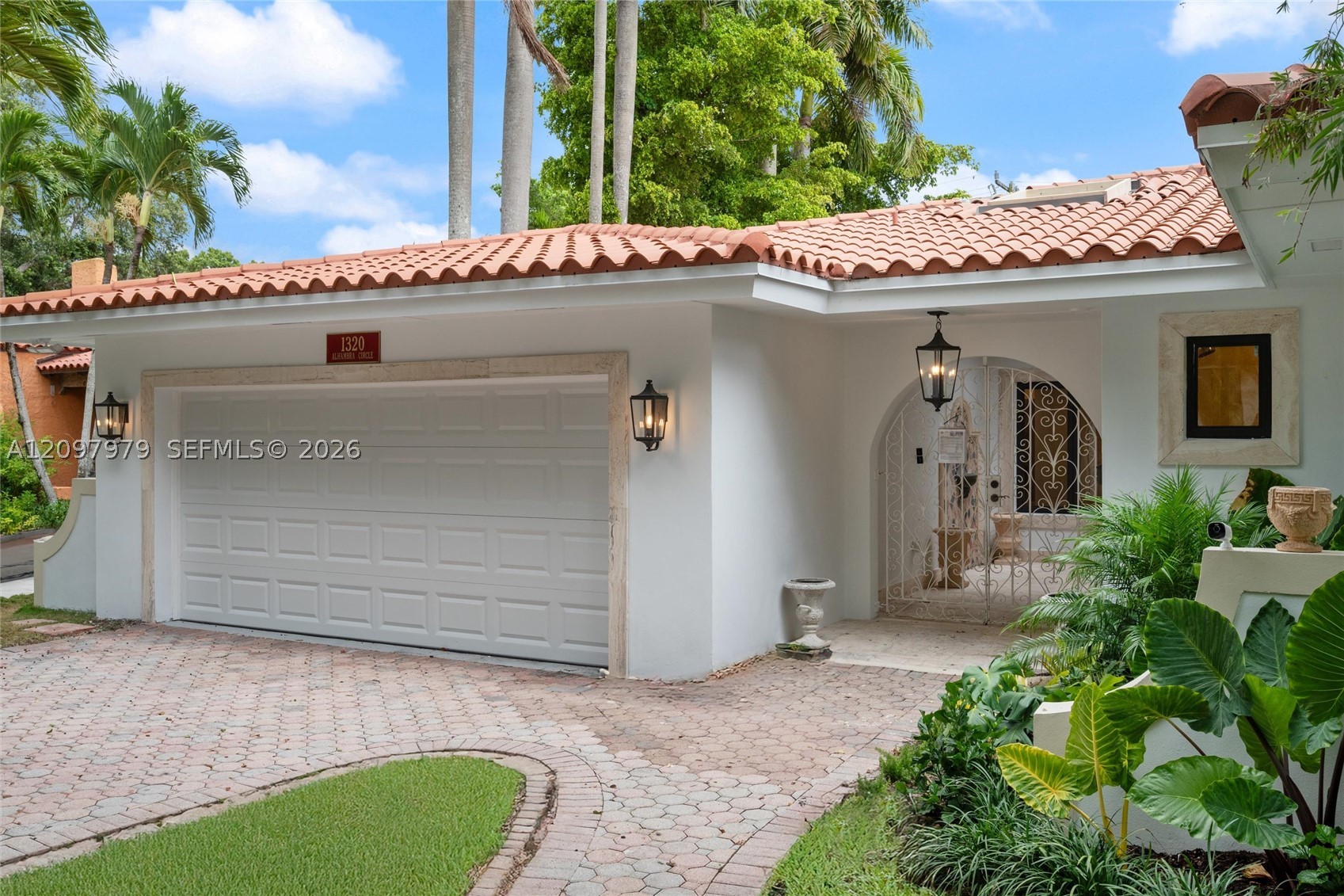 Coral Gables photo 2