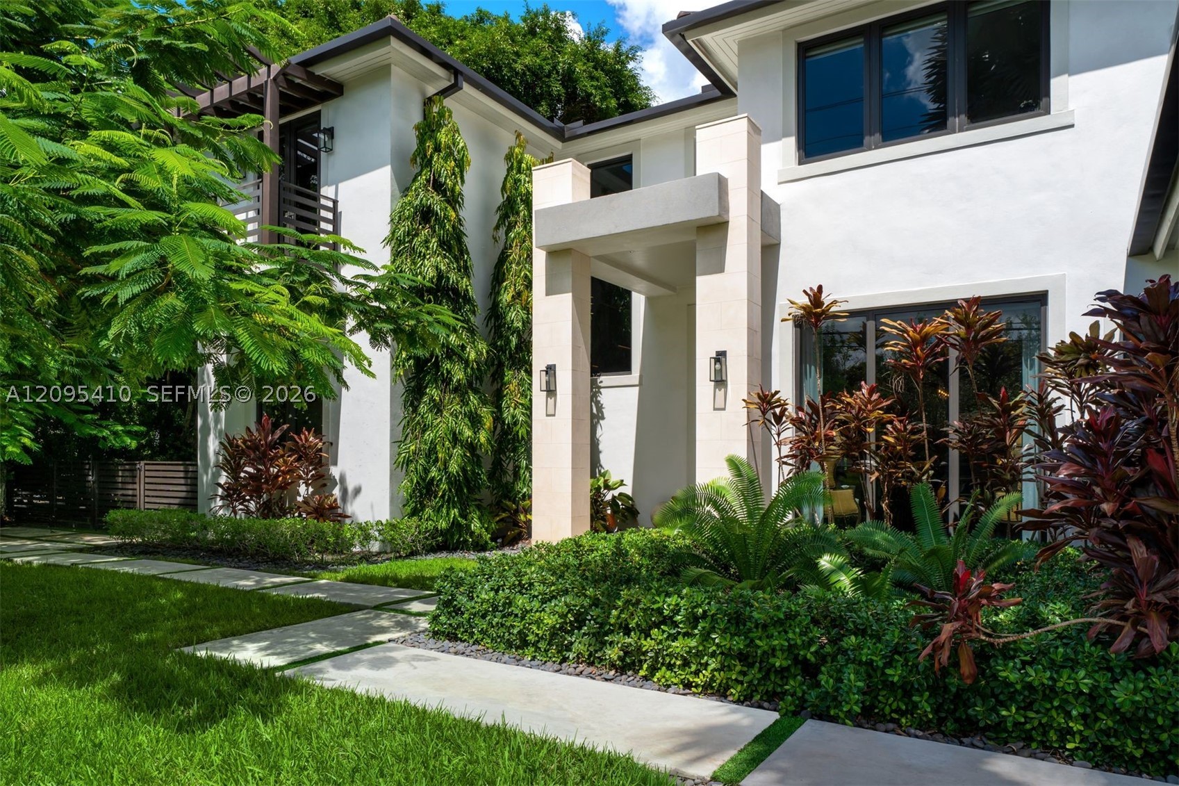 South Miami photo 2