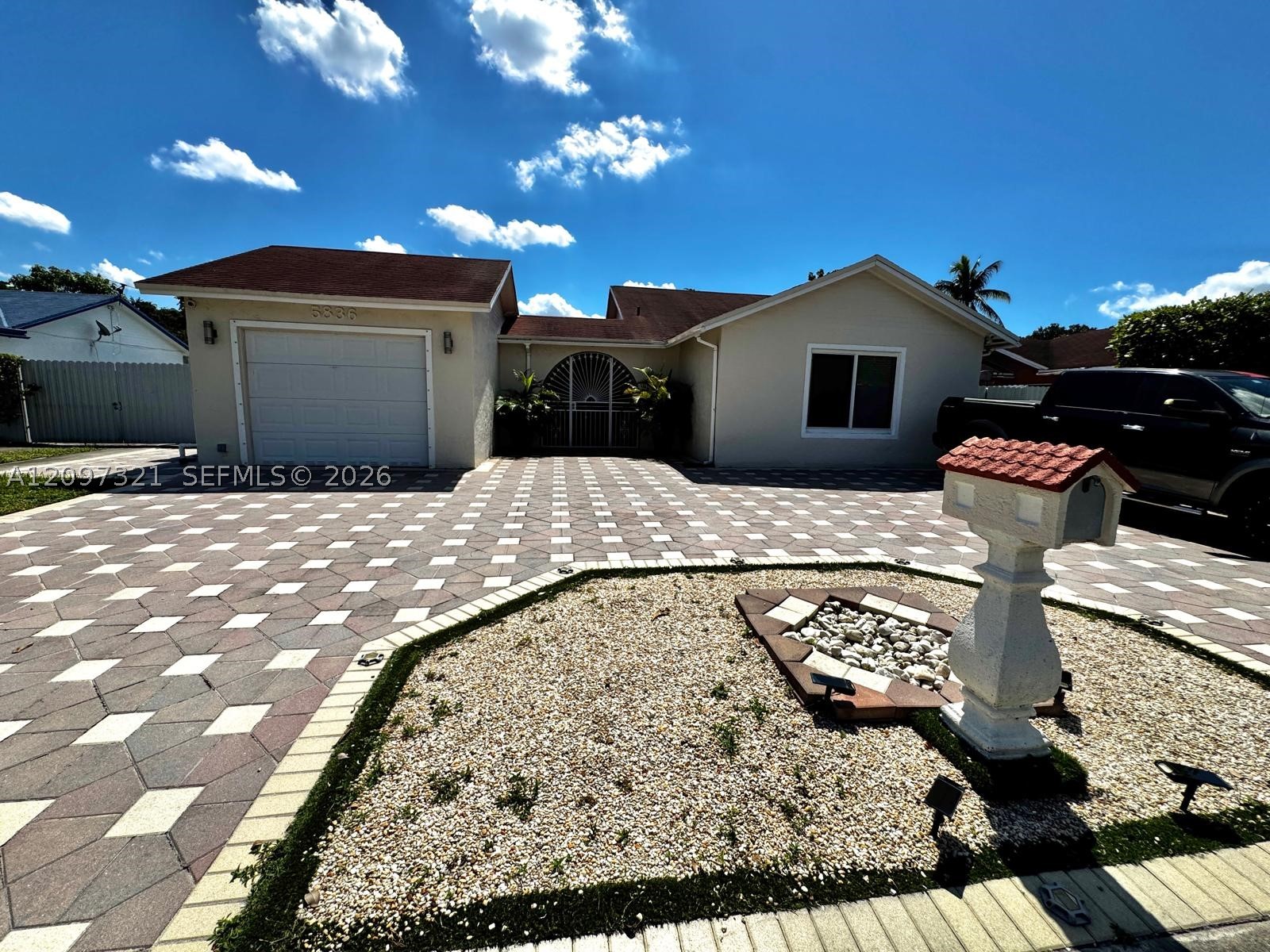Hialeah photo 2
