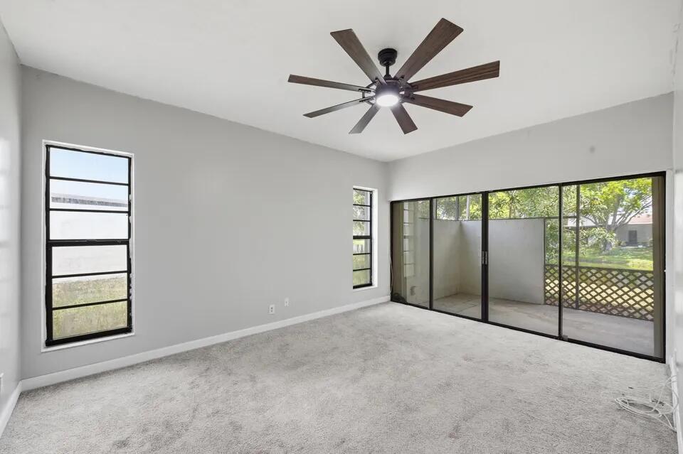 Pembroke Pines photo 2