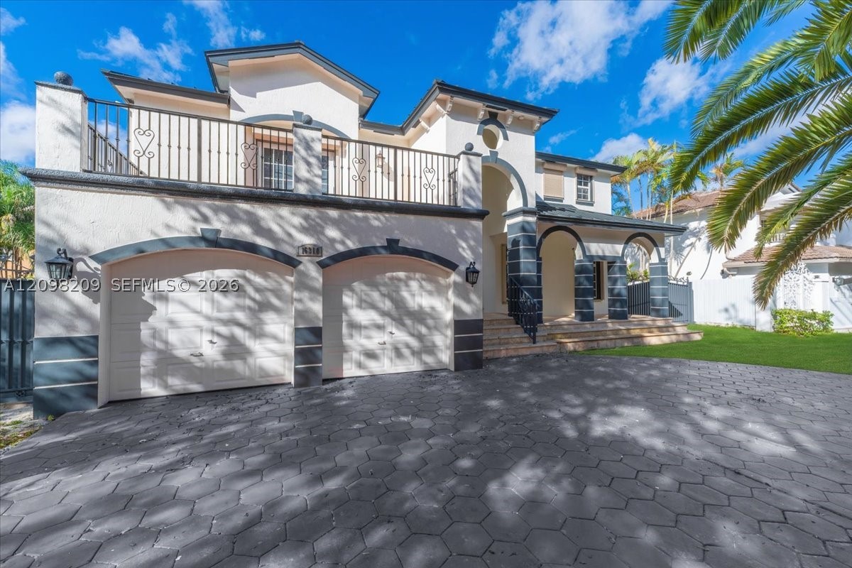 Miami Lakes photo 2