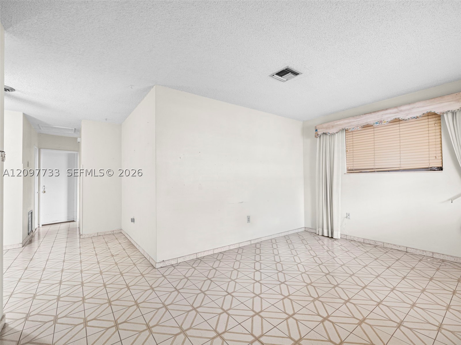 Hialeah photo 3