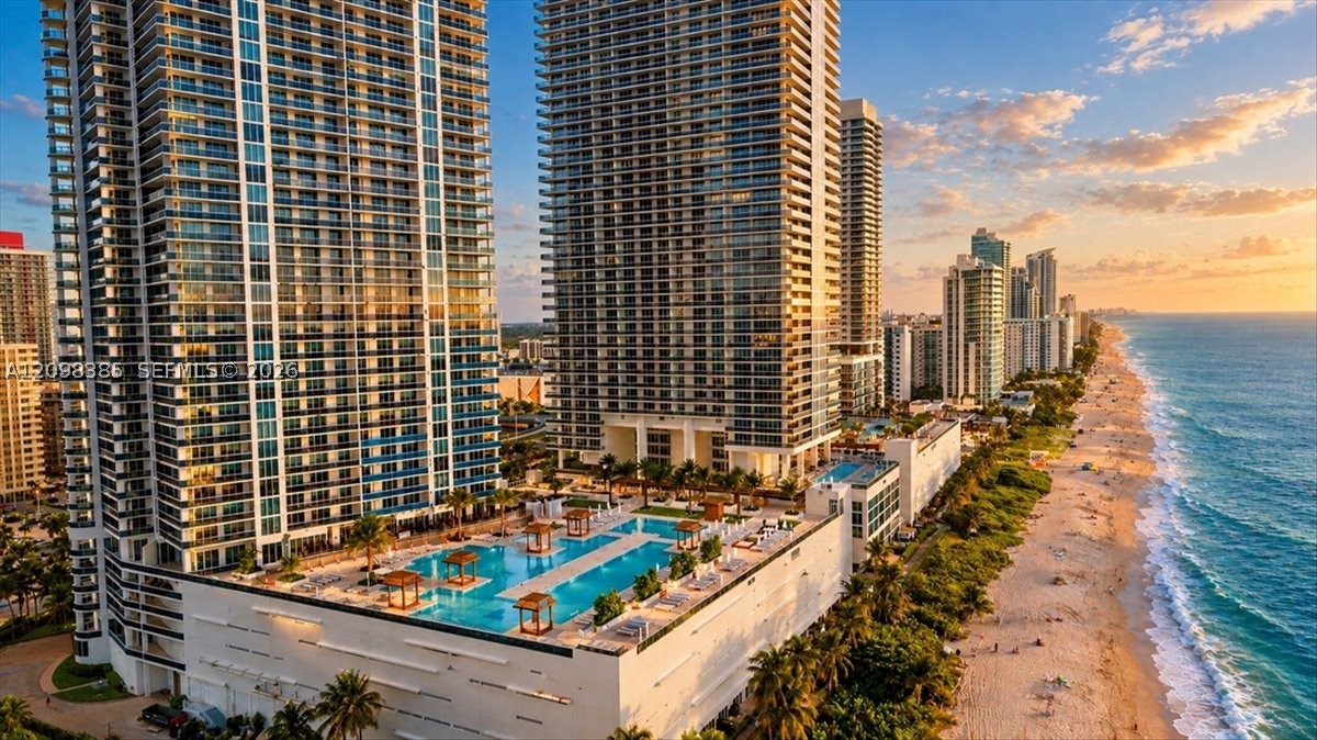 Hallandale Beach photo 2