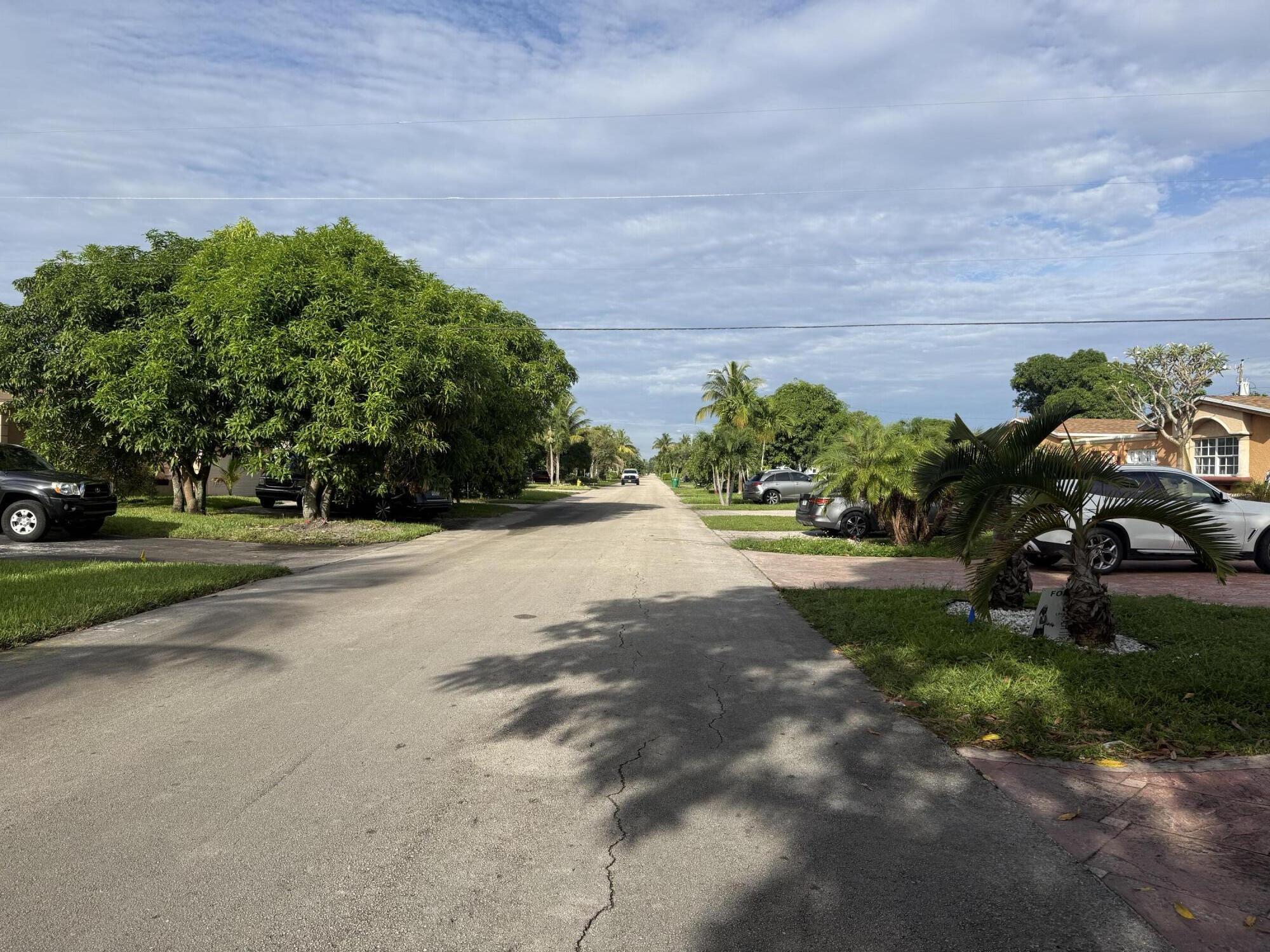 Miramar photo 3