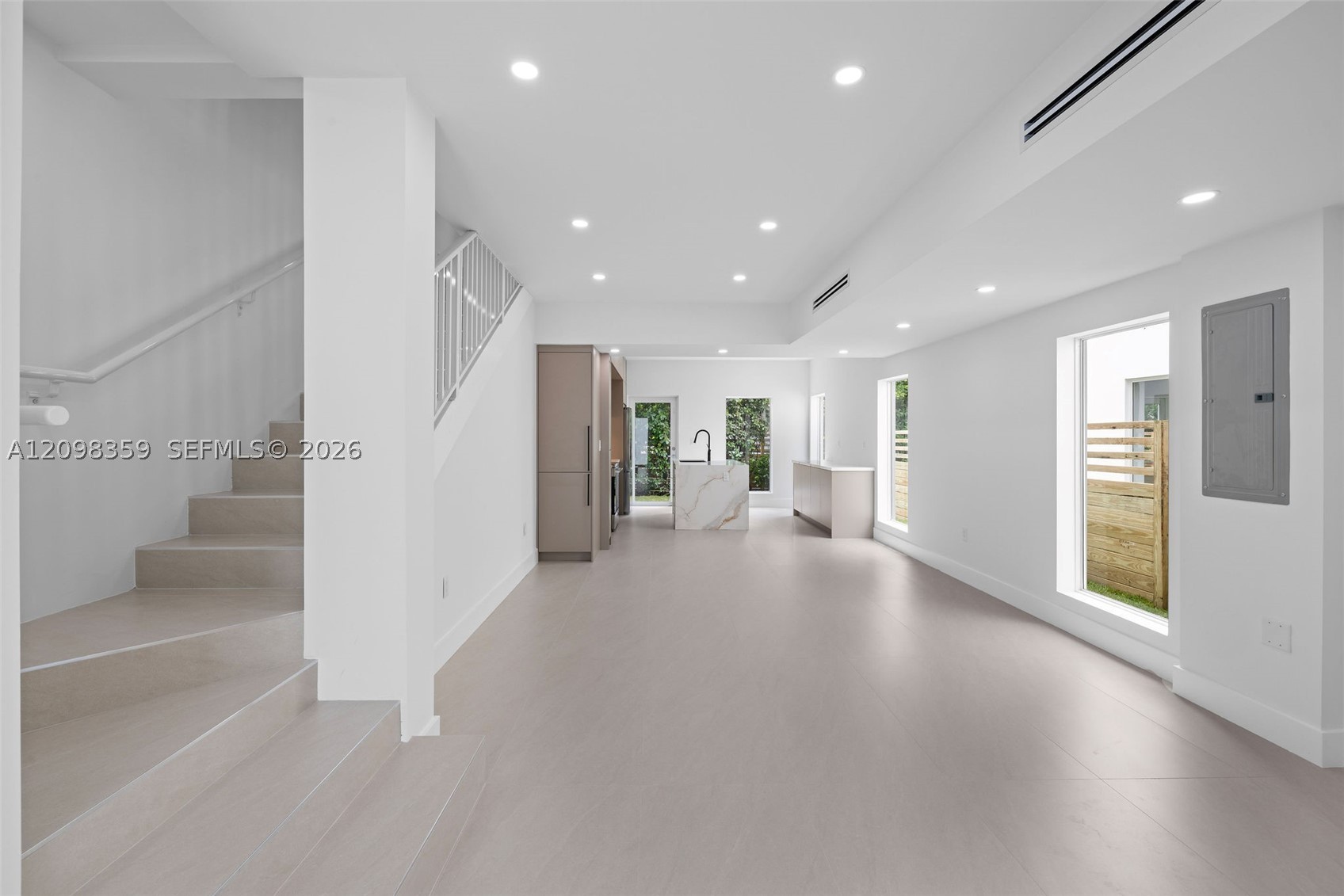 South Miami photo 4
