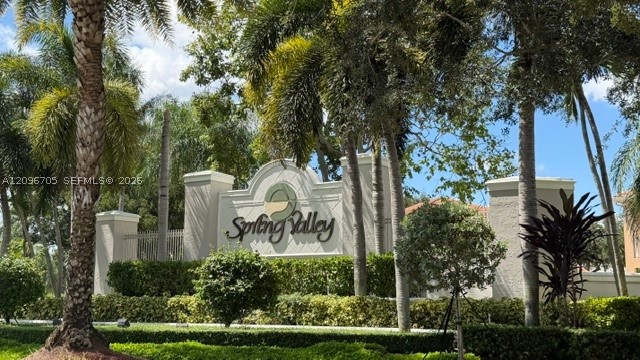 Pembroke Pines photo 2
