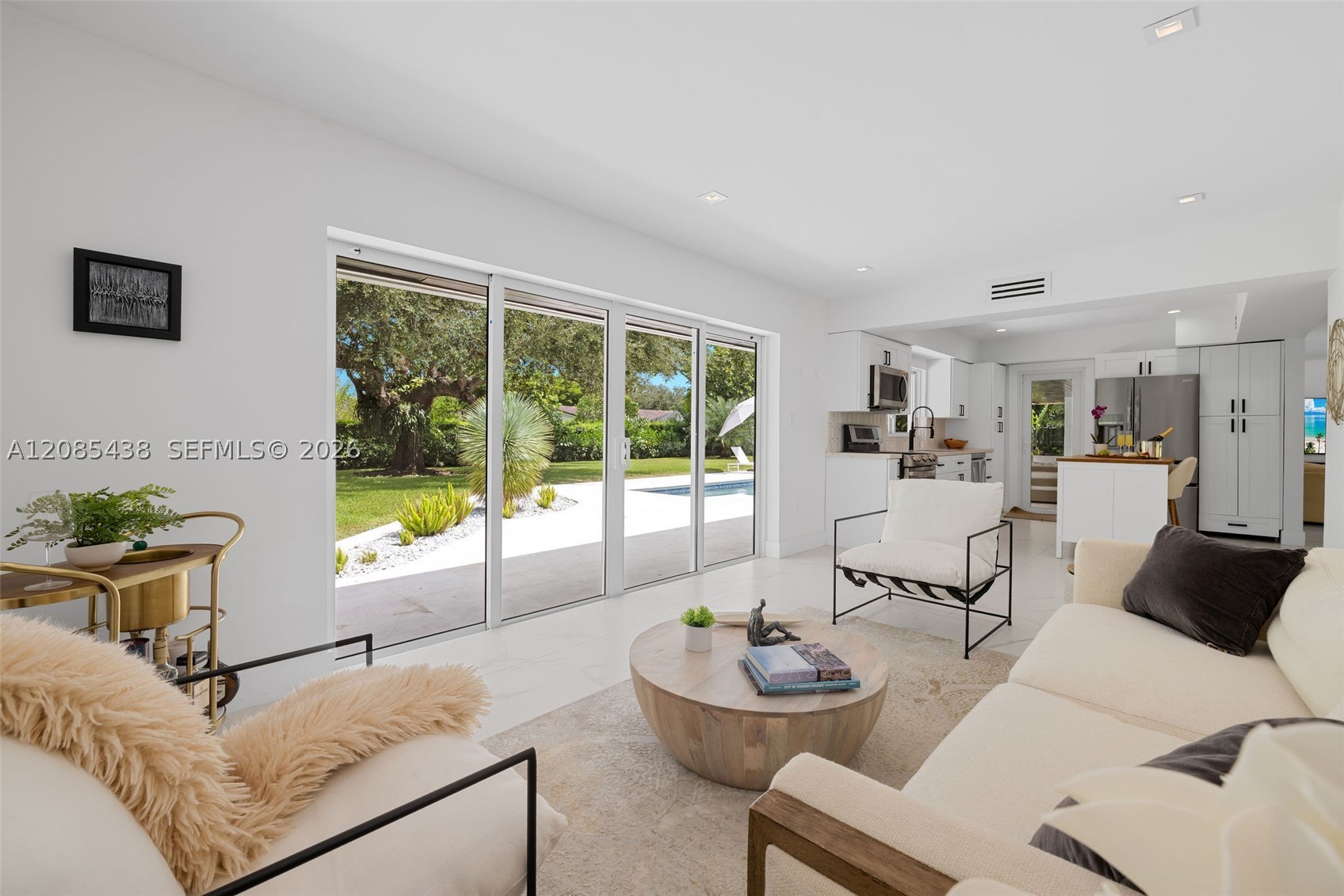Pinecrest photo 5