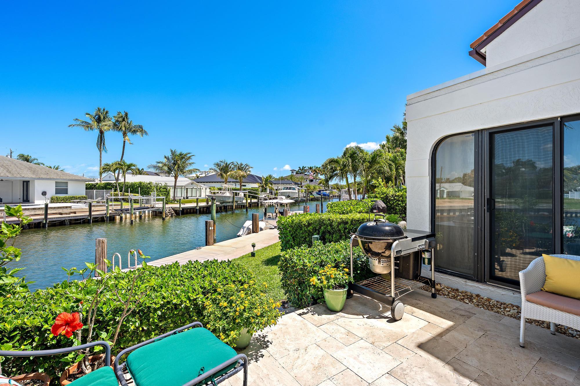 Palm Beach Gardens photo 3