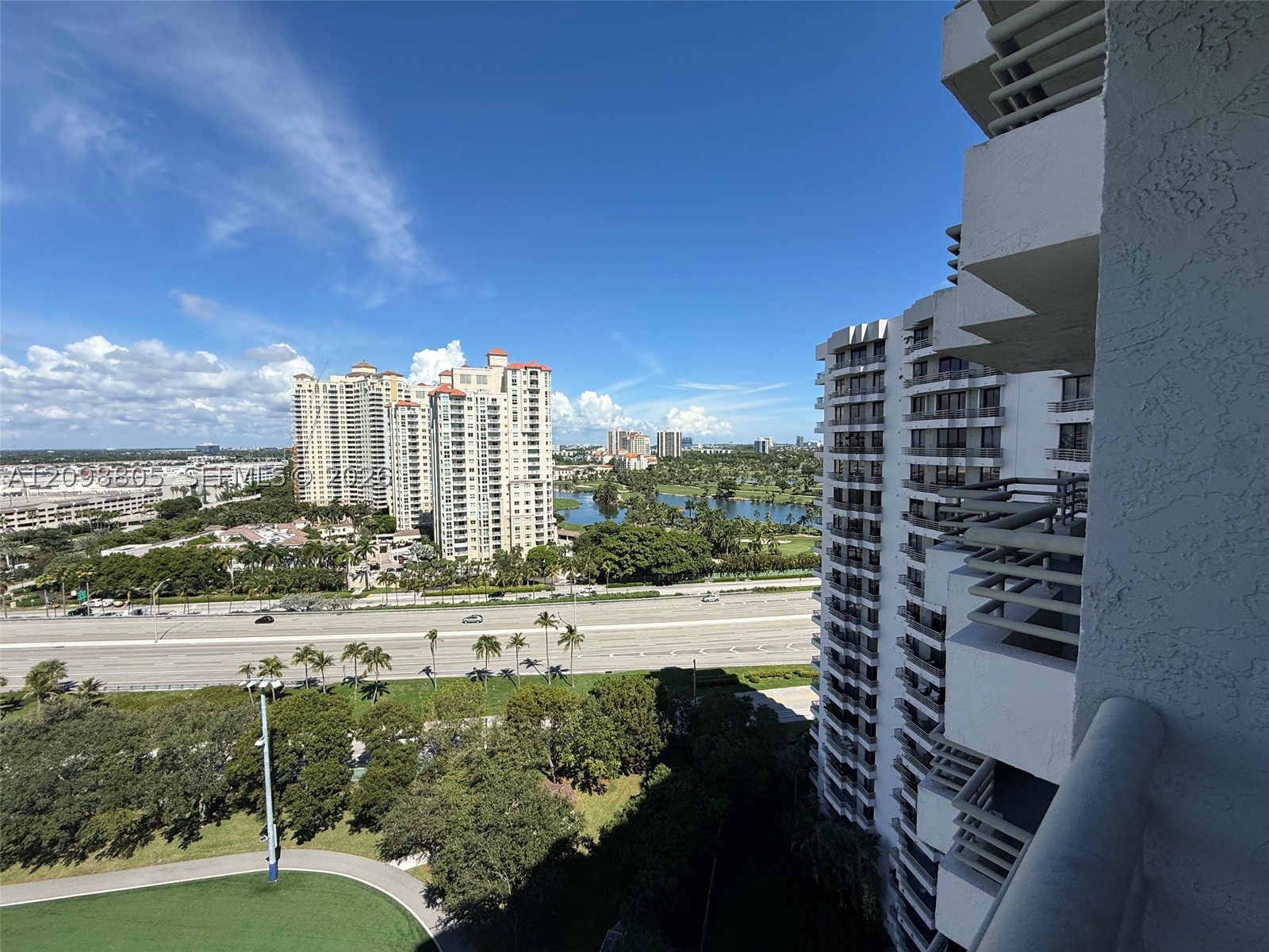 Aventura photo 3