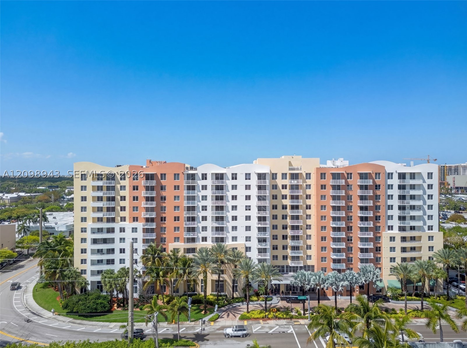 Aventura photo 4