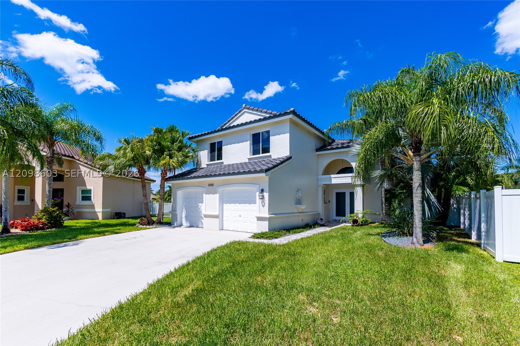 Pembroke Pines photo 2
