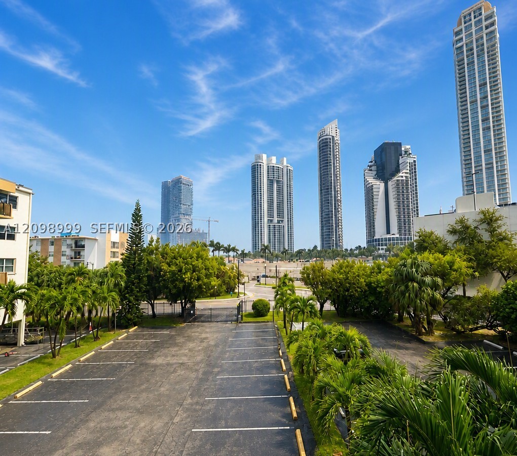 Sunny Isles Beach photo 2
