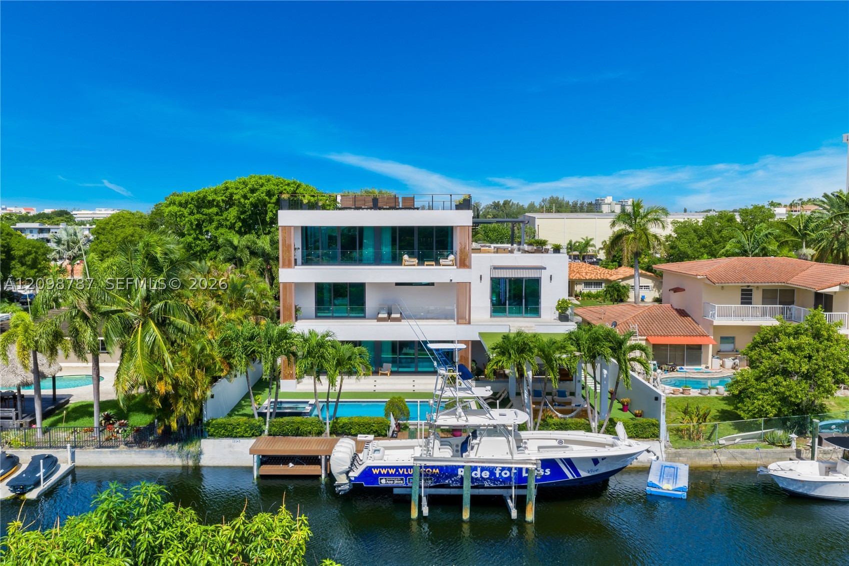North Miami photo 2