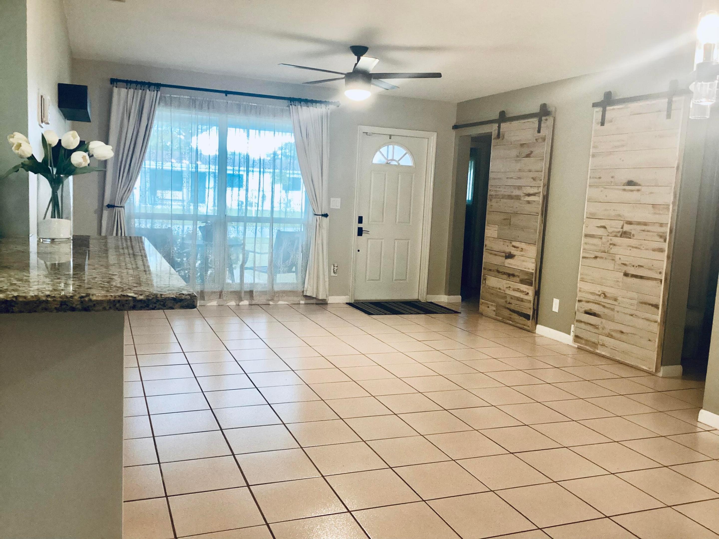 Pembroke Pines photo 4