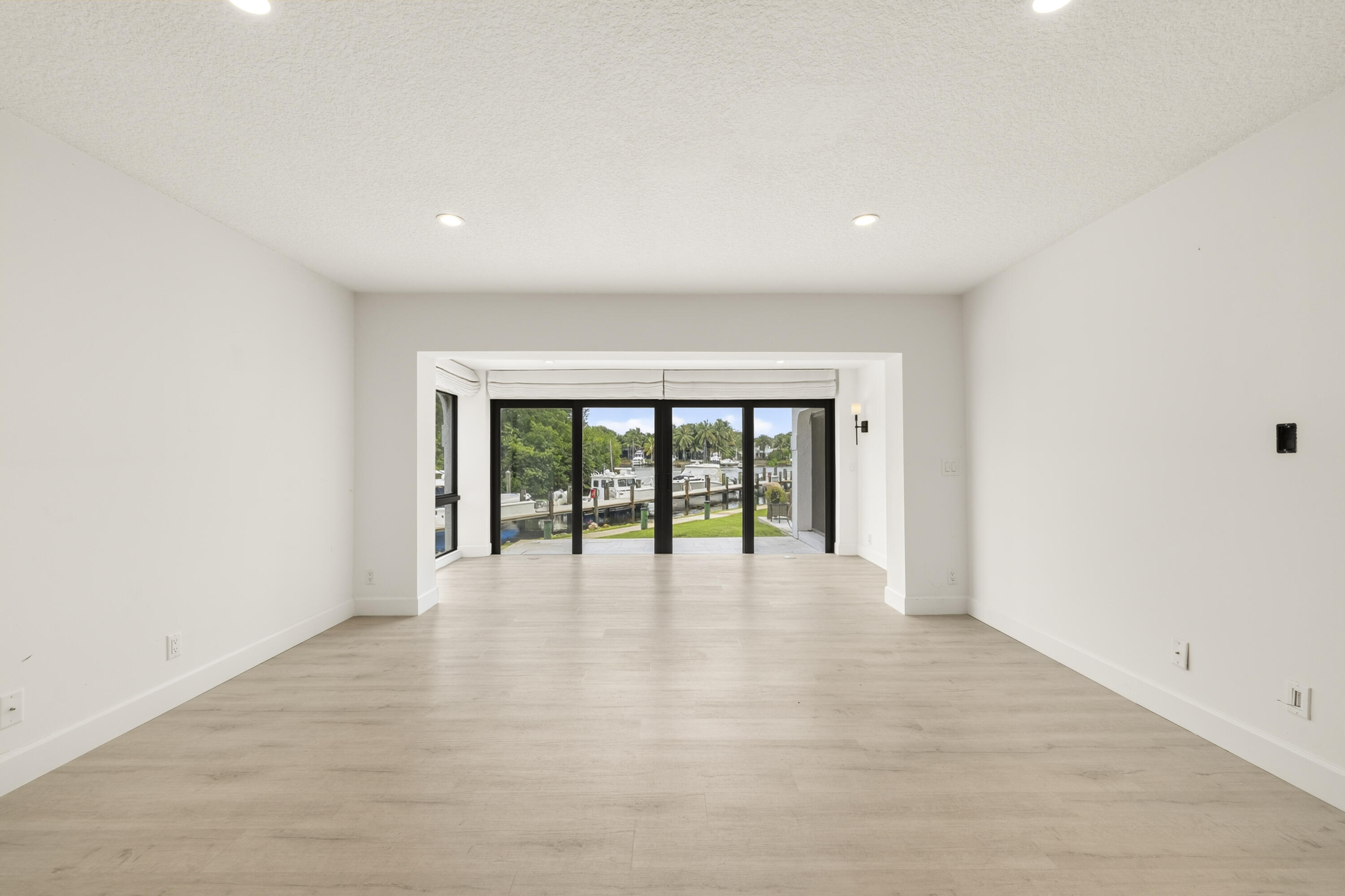 Palm Beach Gardens photo 3