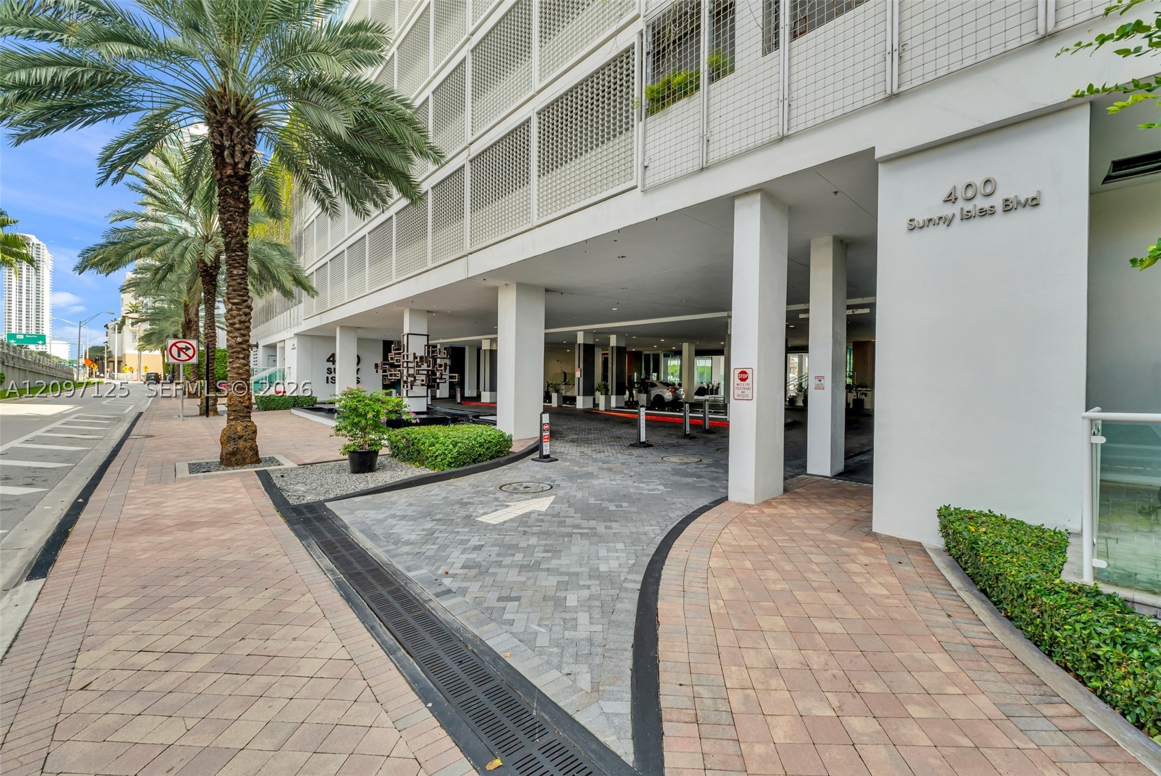 Sunny Isles Beach photo 2