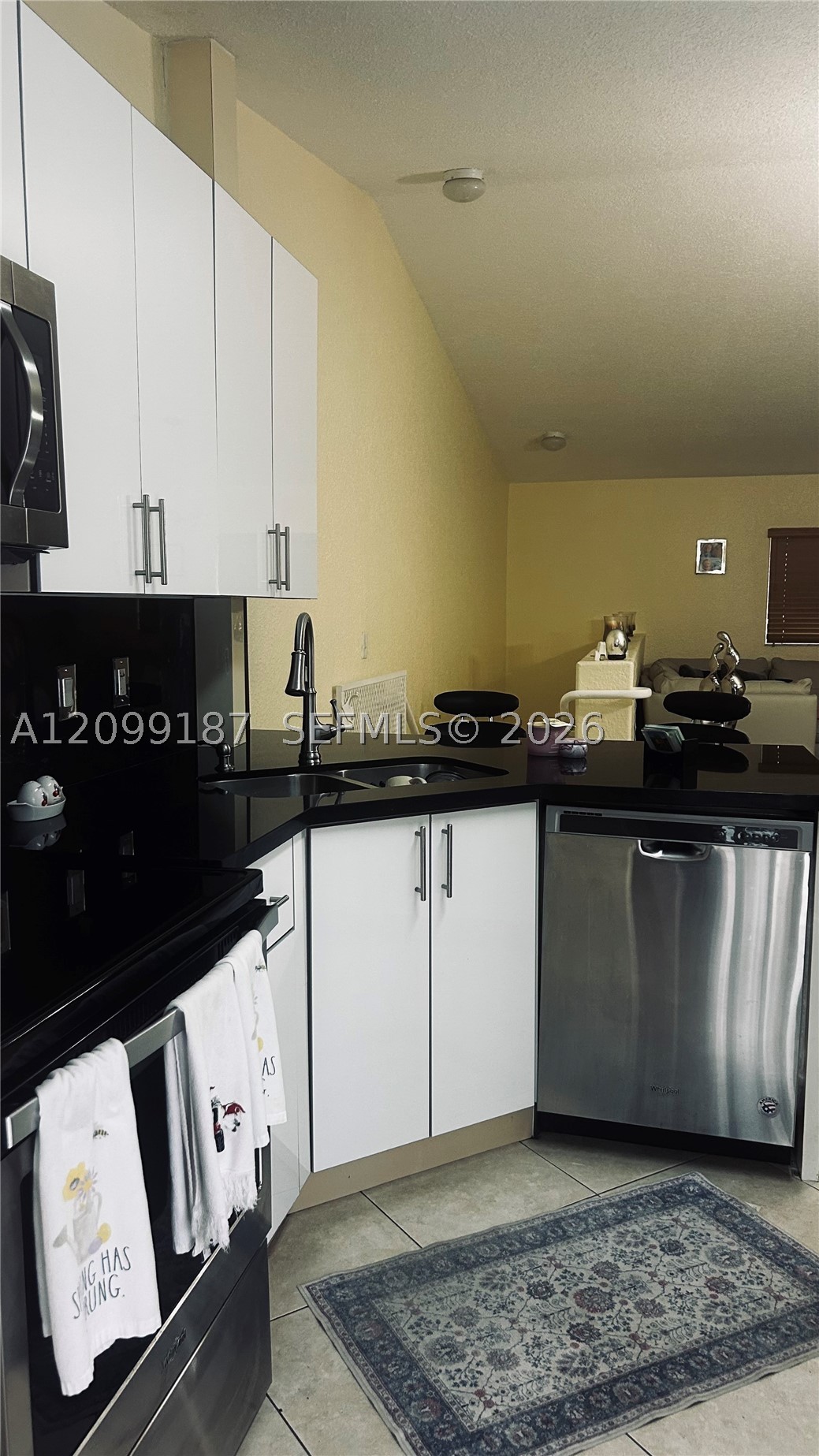 Hialeah Gardens photo 3