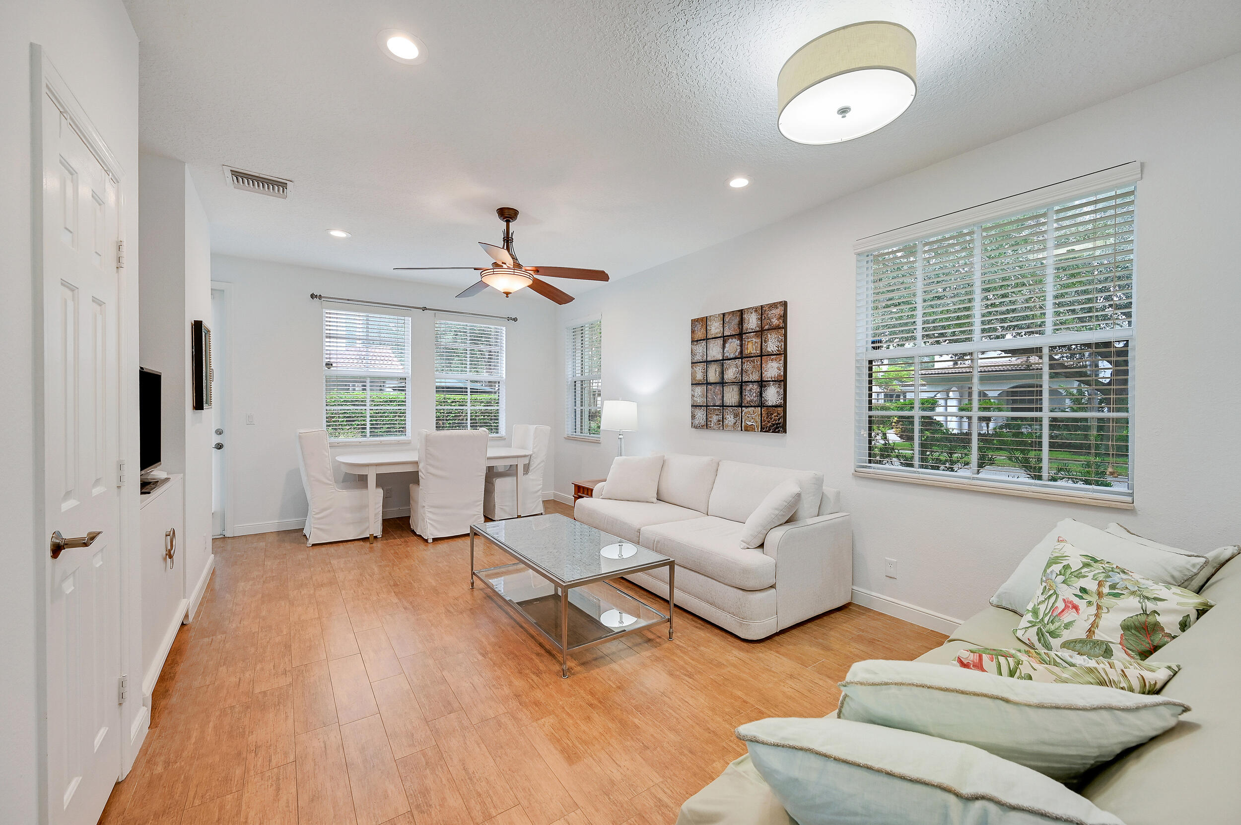 Palm Beach Gardens photo 3