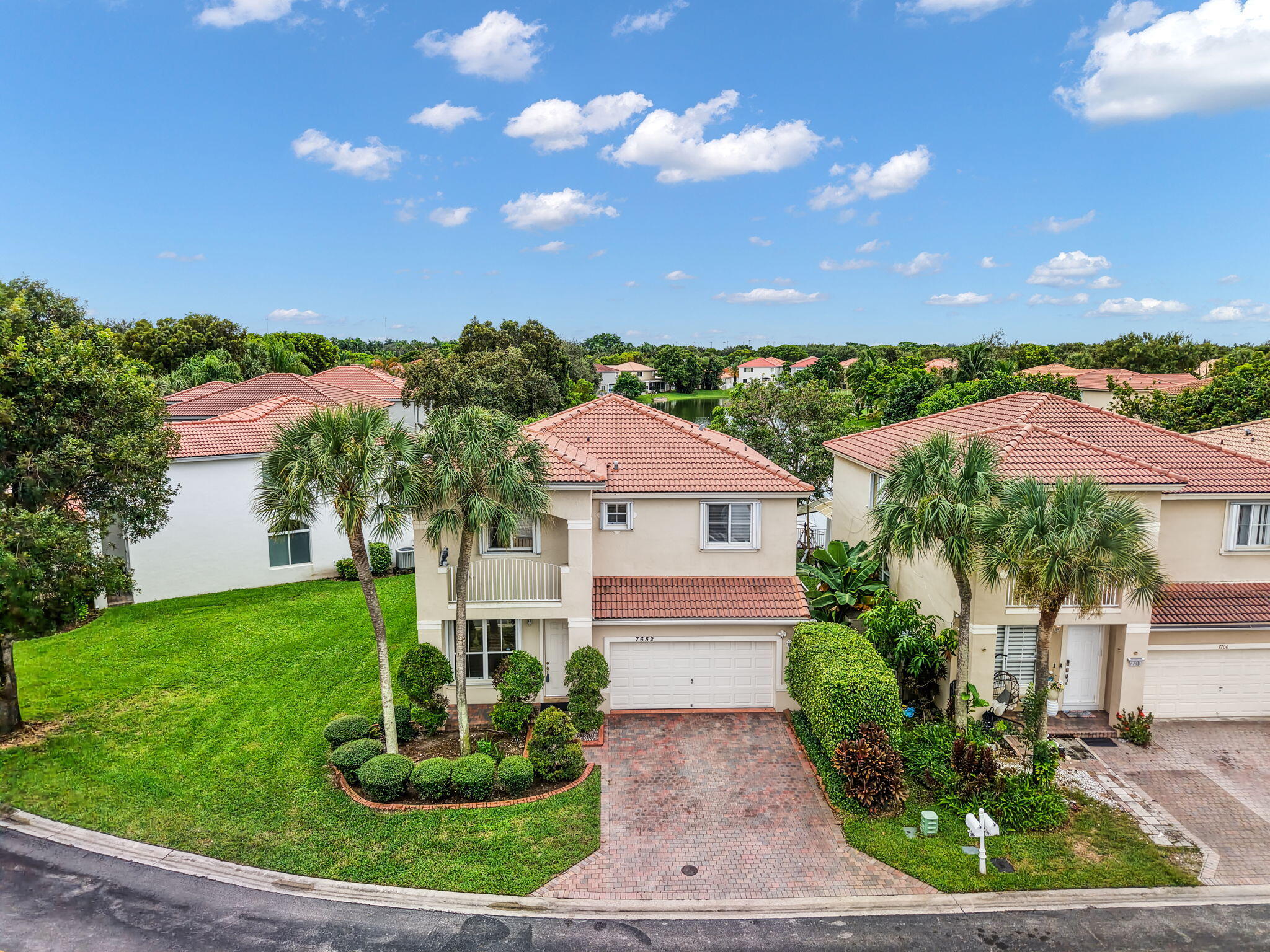Pembroke Pines photo 3