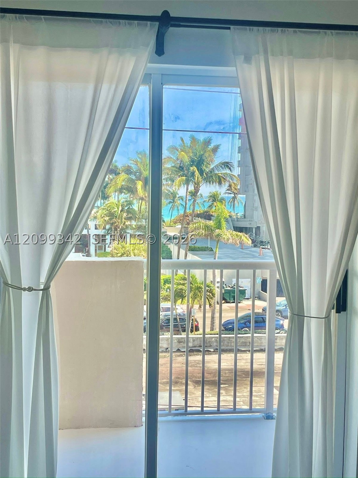 Miami Beach photo 2