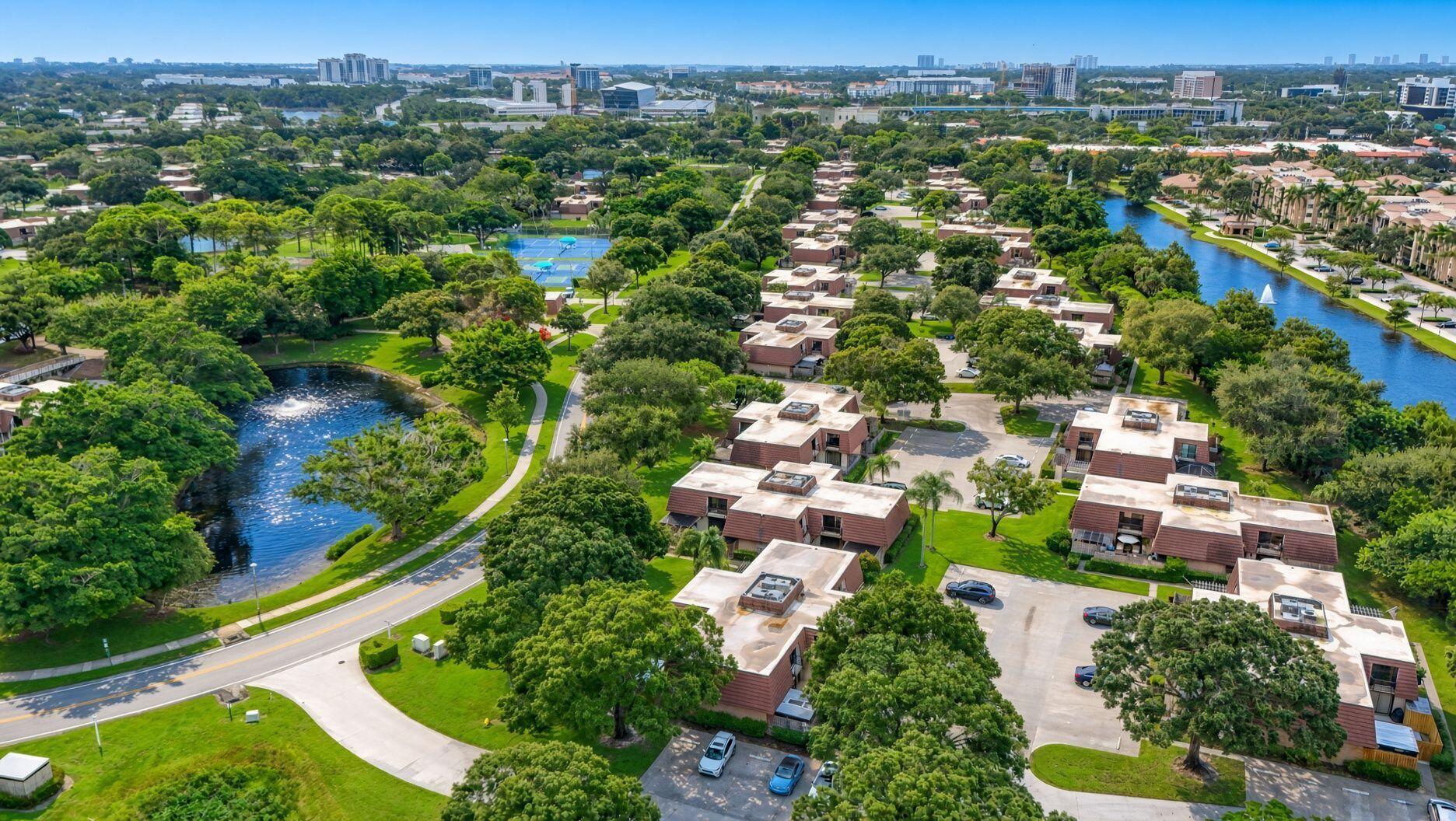 Palm Beach Gardens photo 3