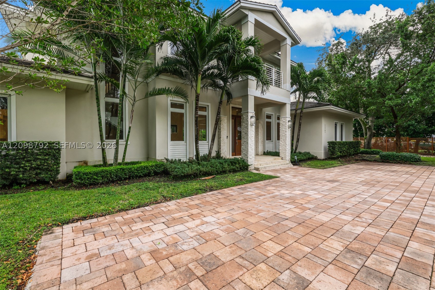 Pinecrest photo 5