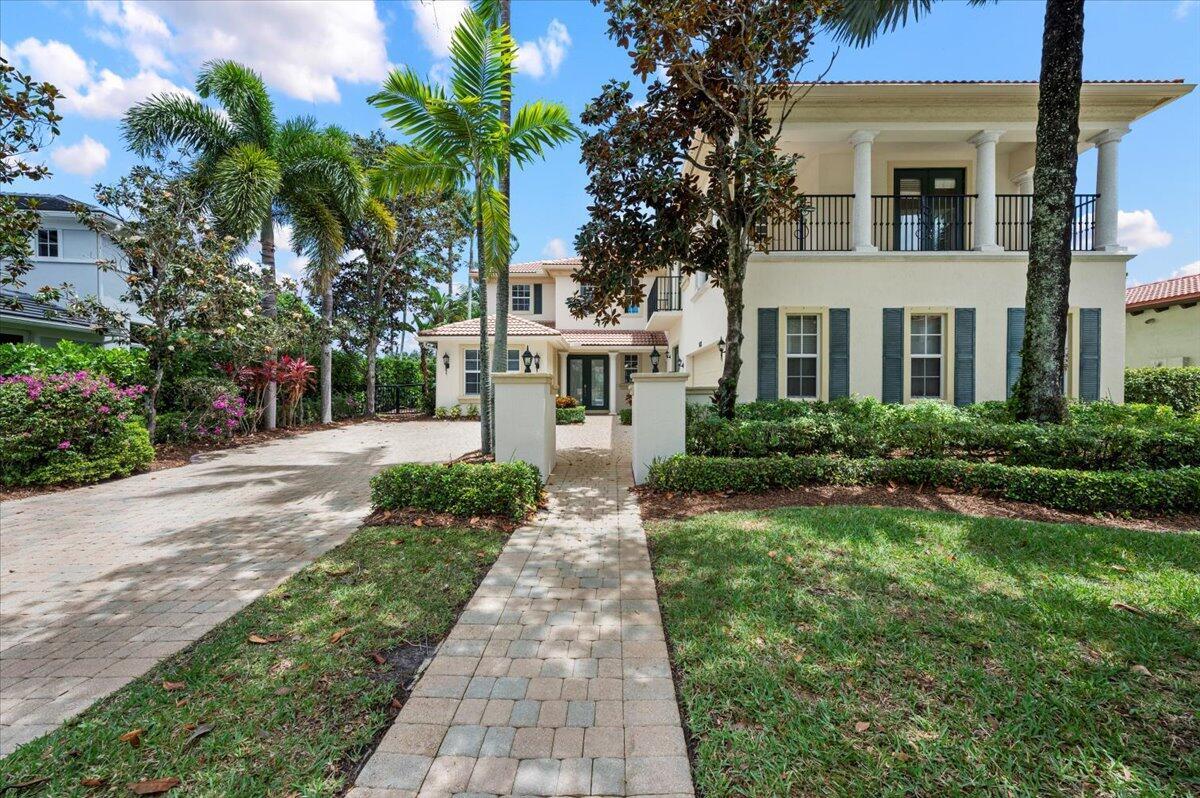 Palm Beach Gardens photo 3