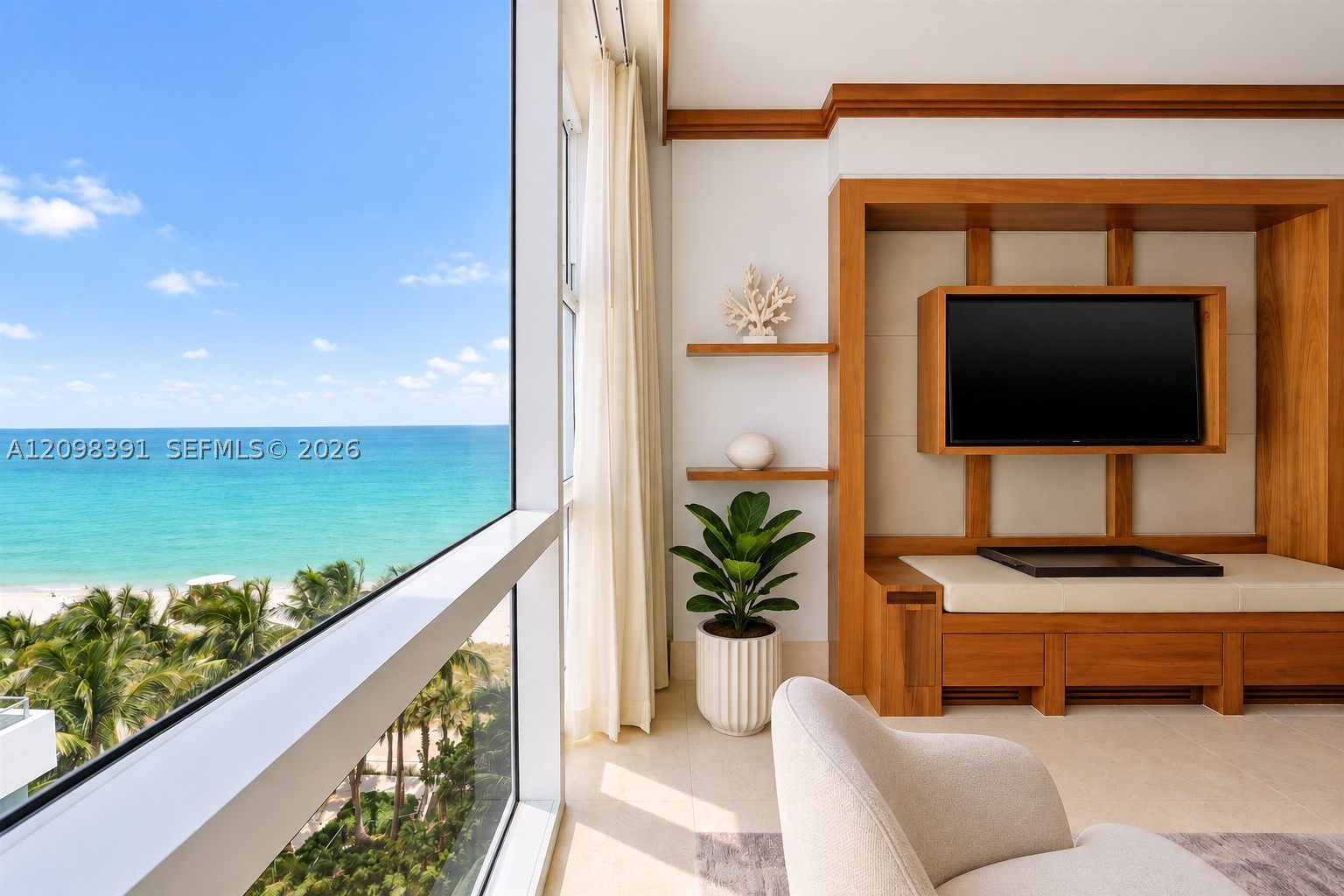 Miami Beach photo 2