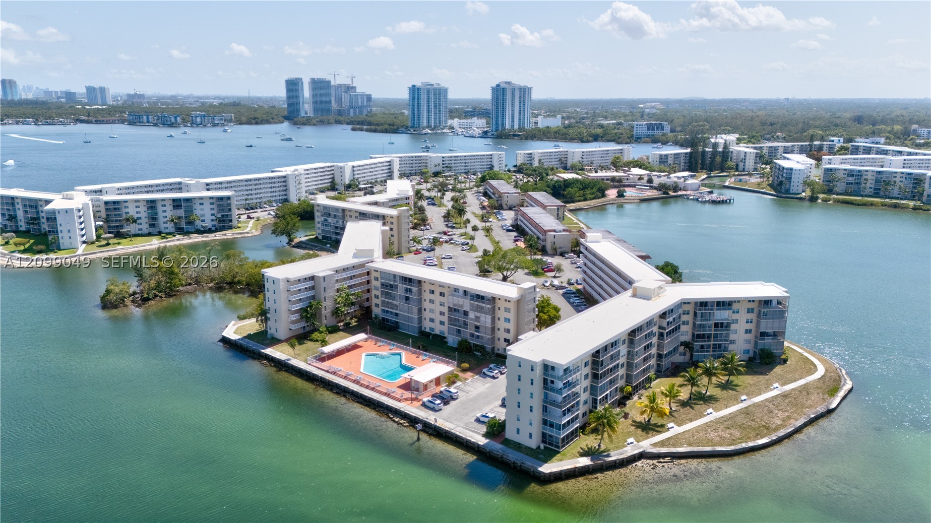 Aventura photo 5