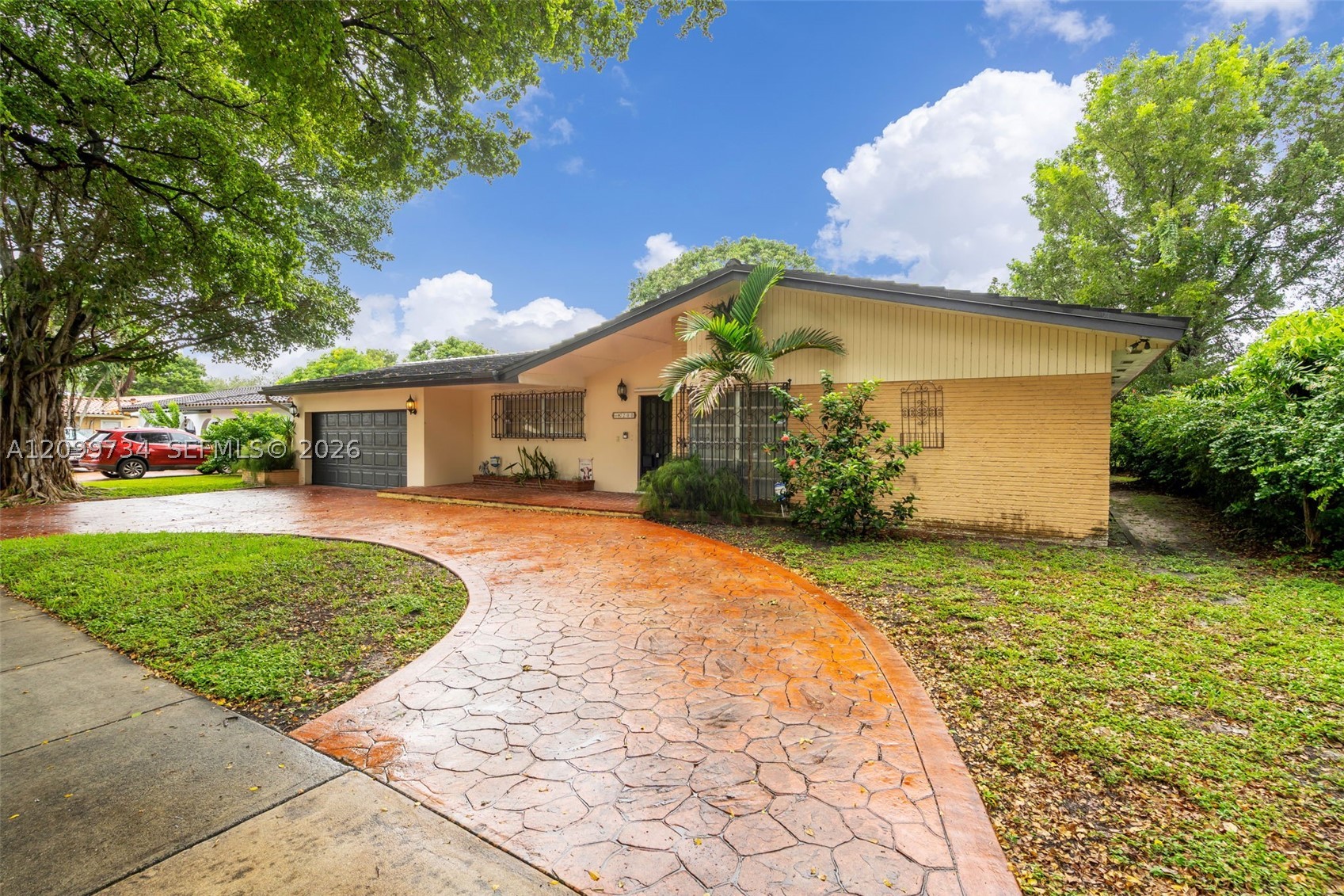 Miami Lakes photo 2