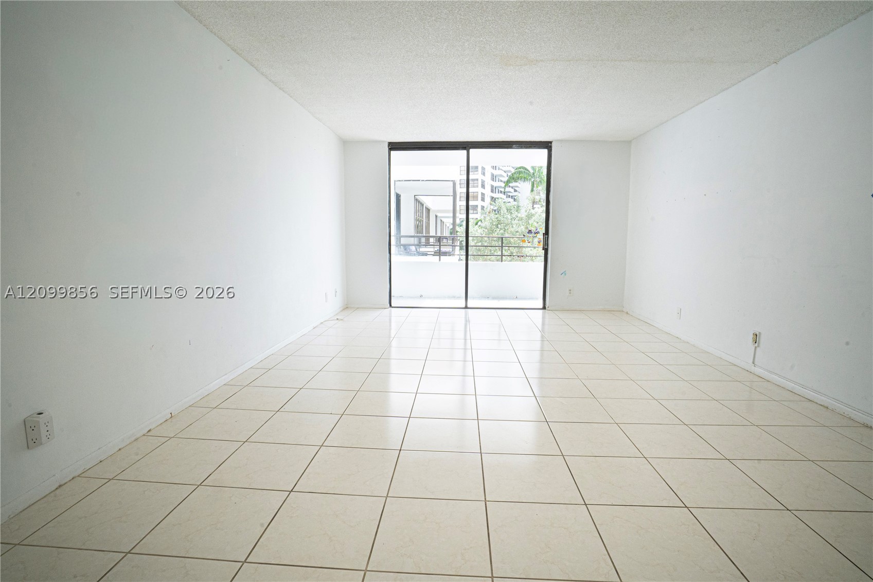 Hallandale Beach photo 4