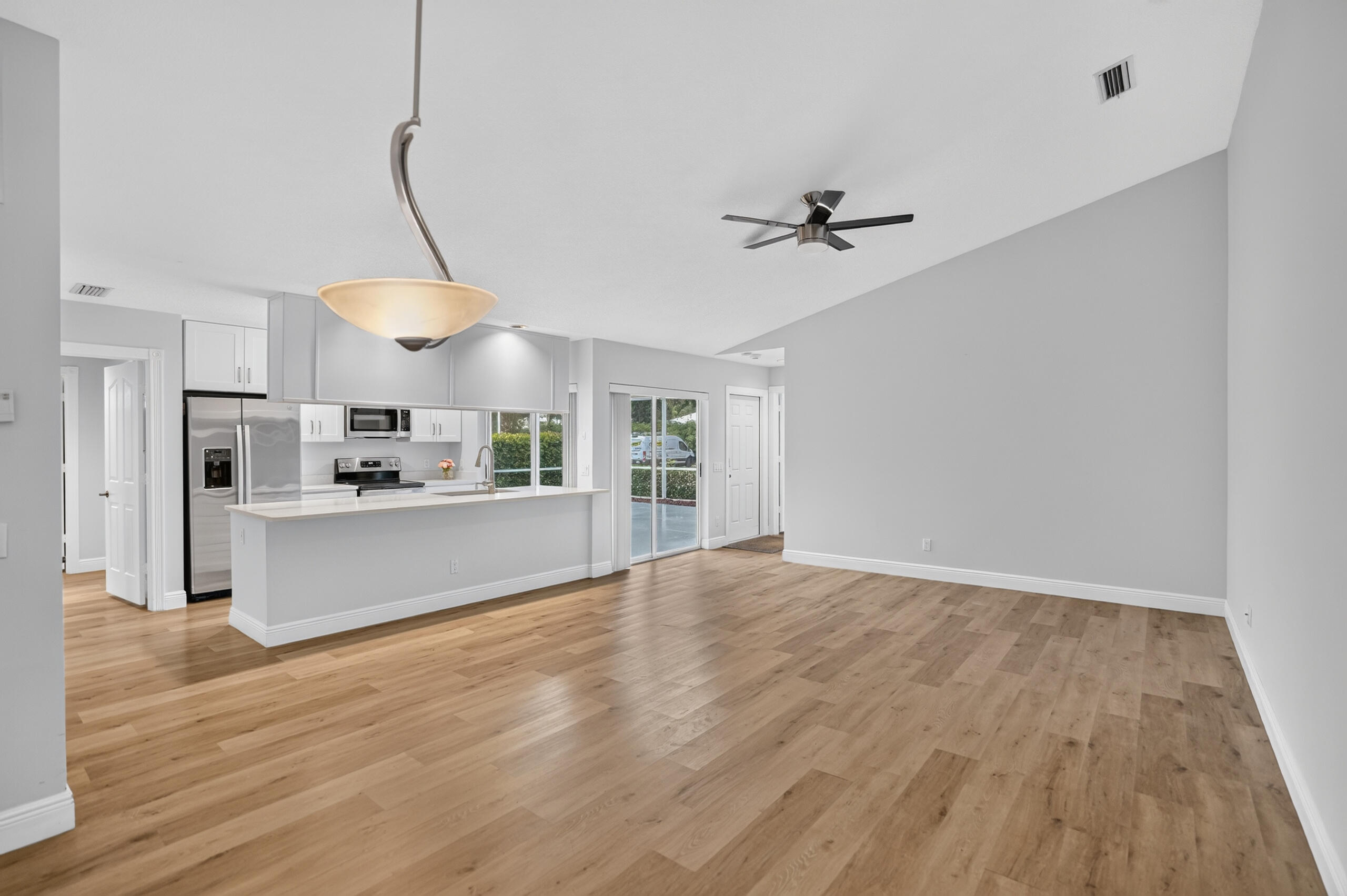 Palm Beach Gardens photo 3