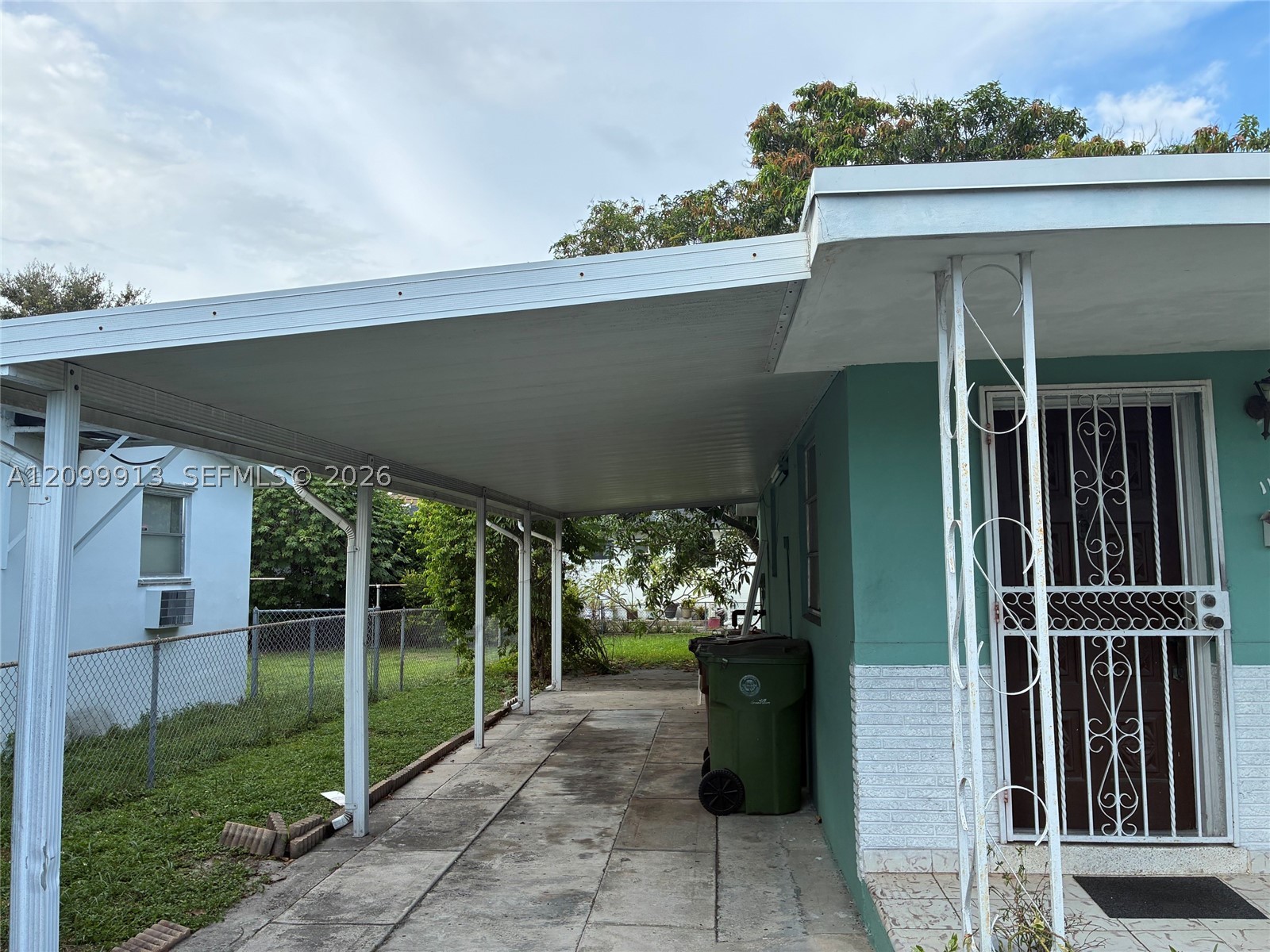 Hialeah photo 2