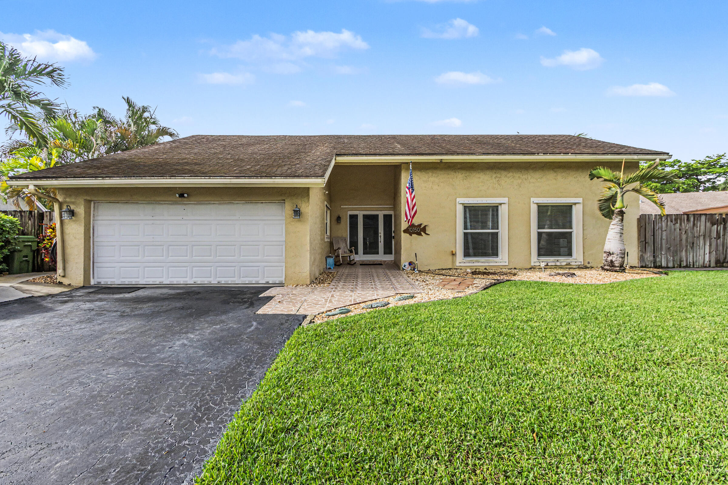 Pembroke Pines photo 2