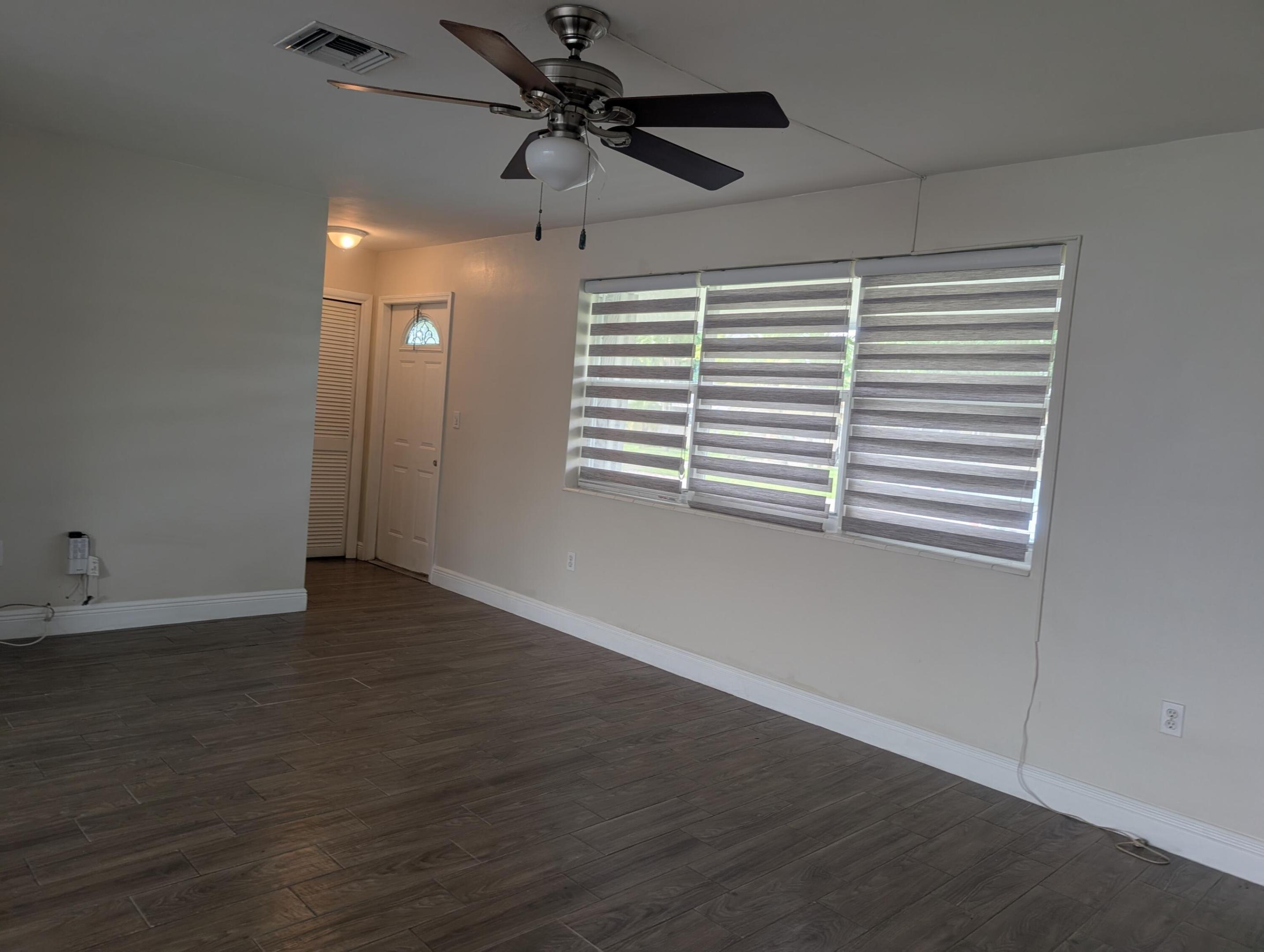 Pembroke Pines photo 4