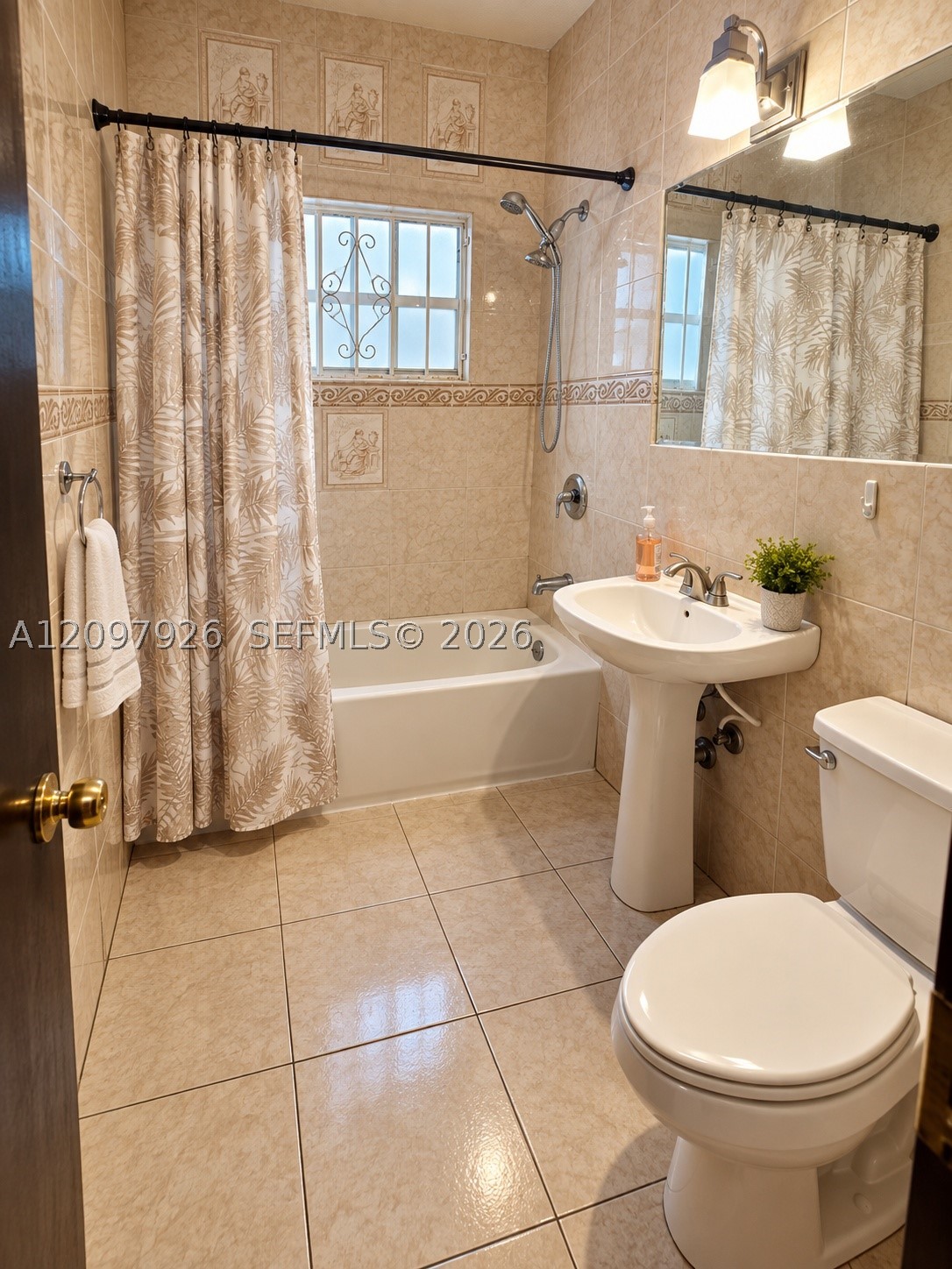 Miami Gardens photo 5