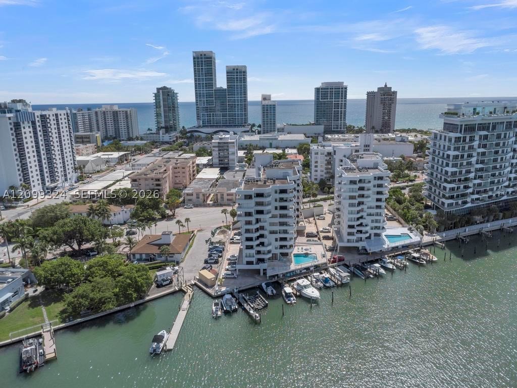 Miami Beach photo 2