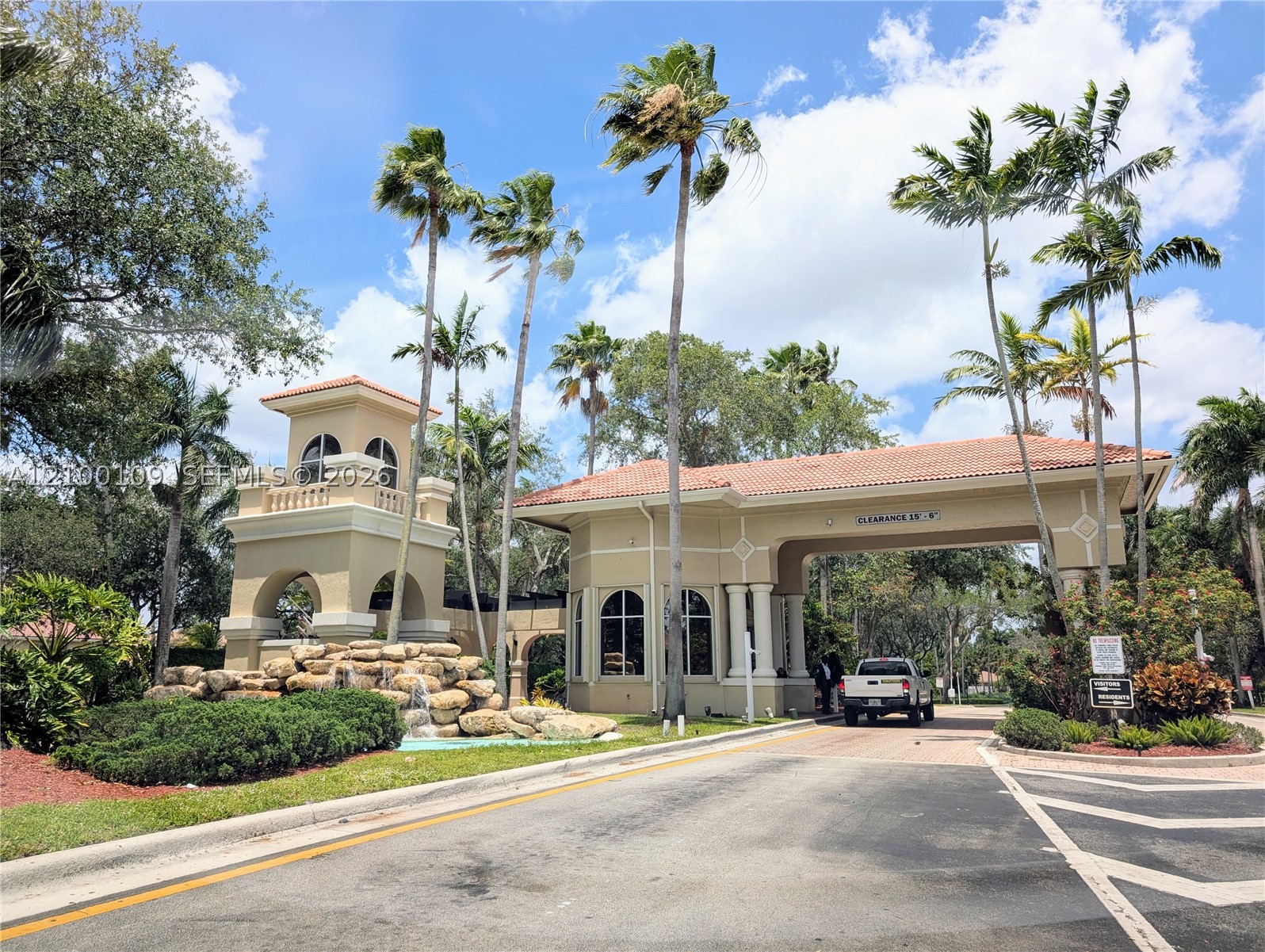 Pembroke Pines photo 2