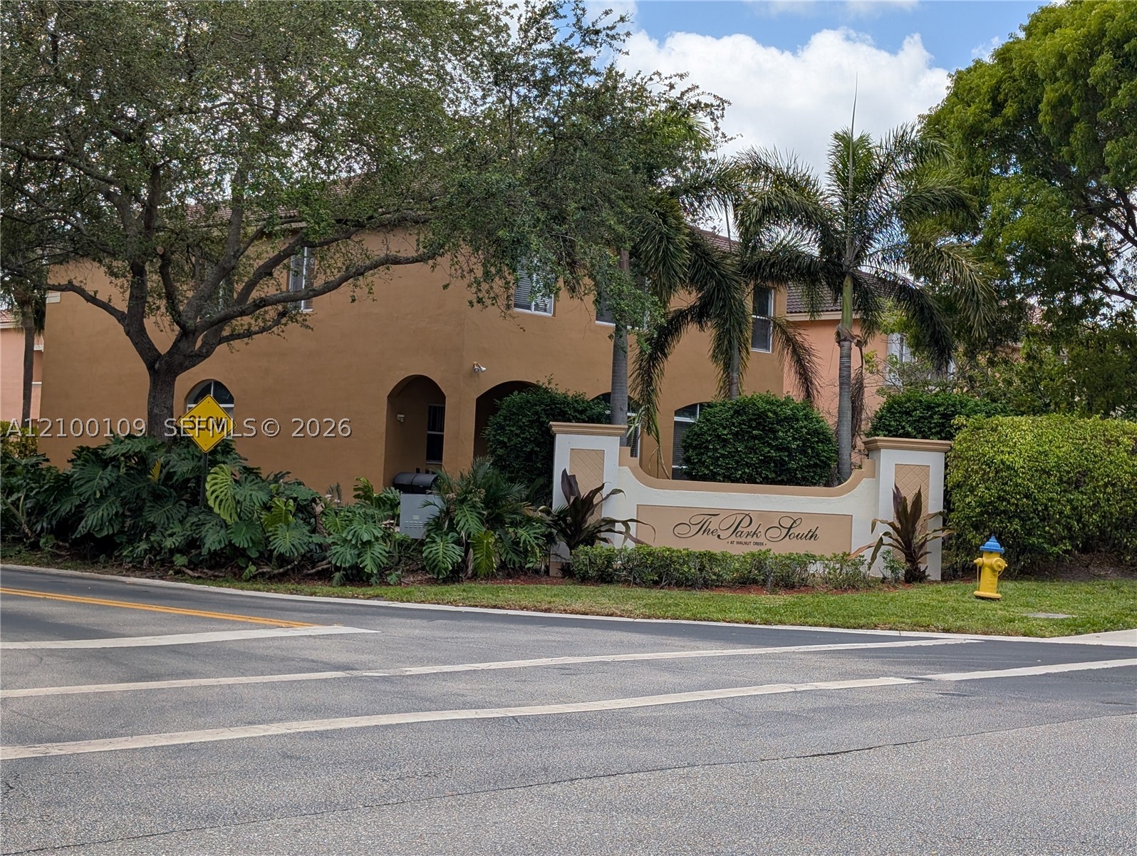 Pembroke Pines photo 3