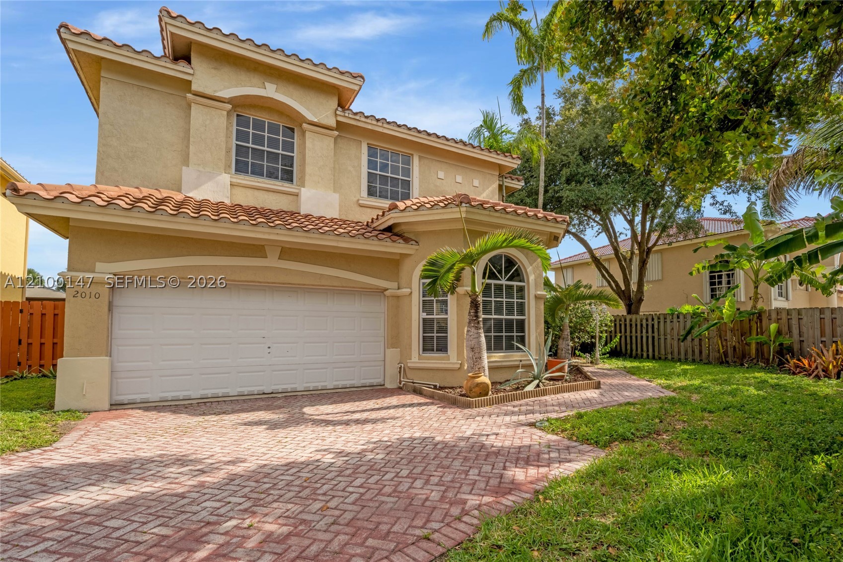 Pembroke Pines photo 1