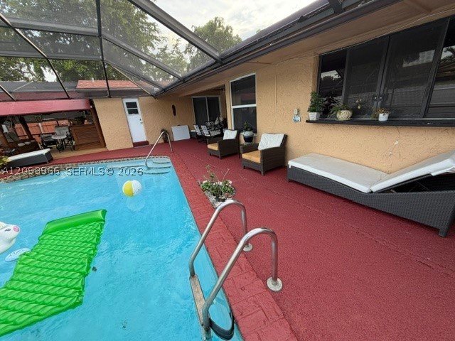 Miramar photo 5