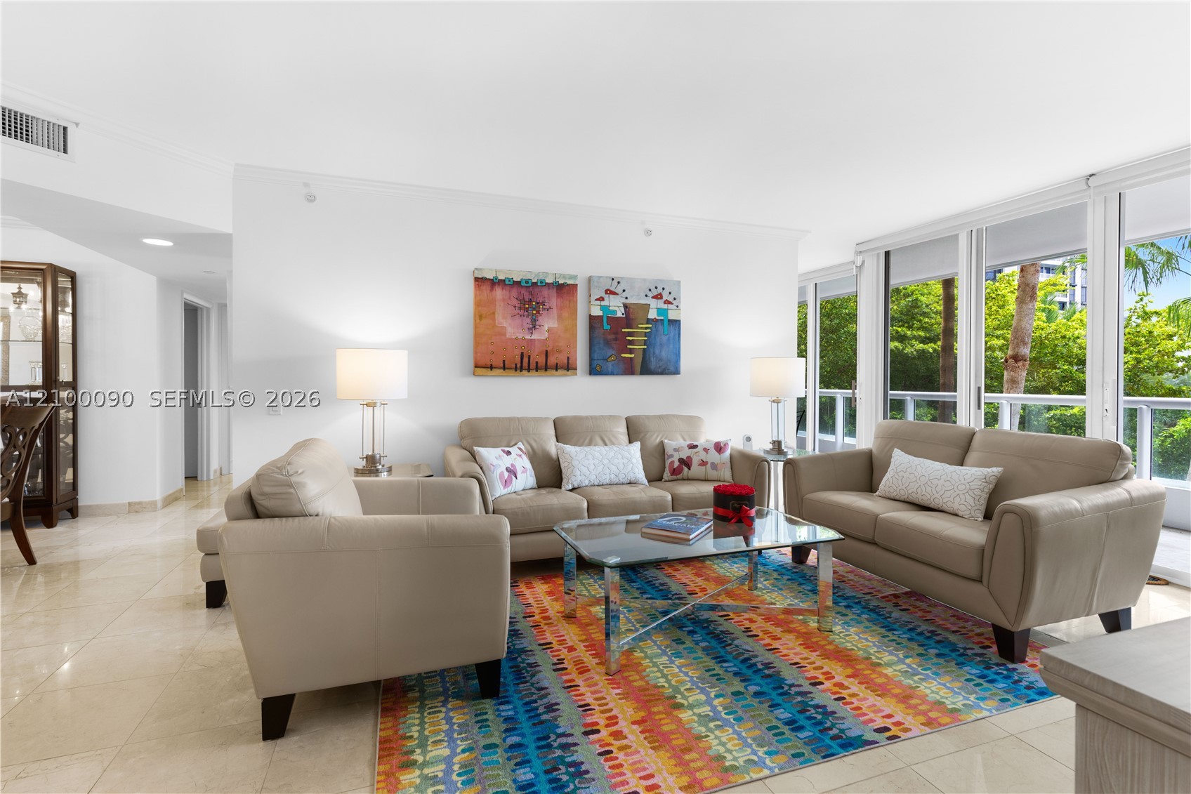 Aventura photo 2