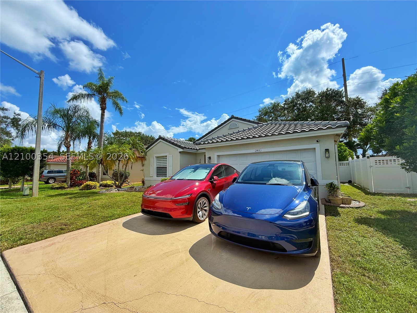 Pembroke Pines photo 2