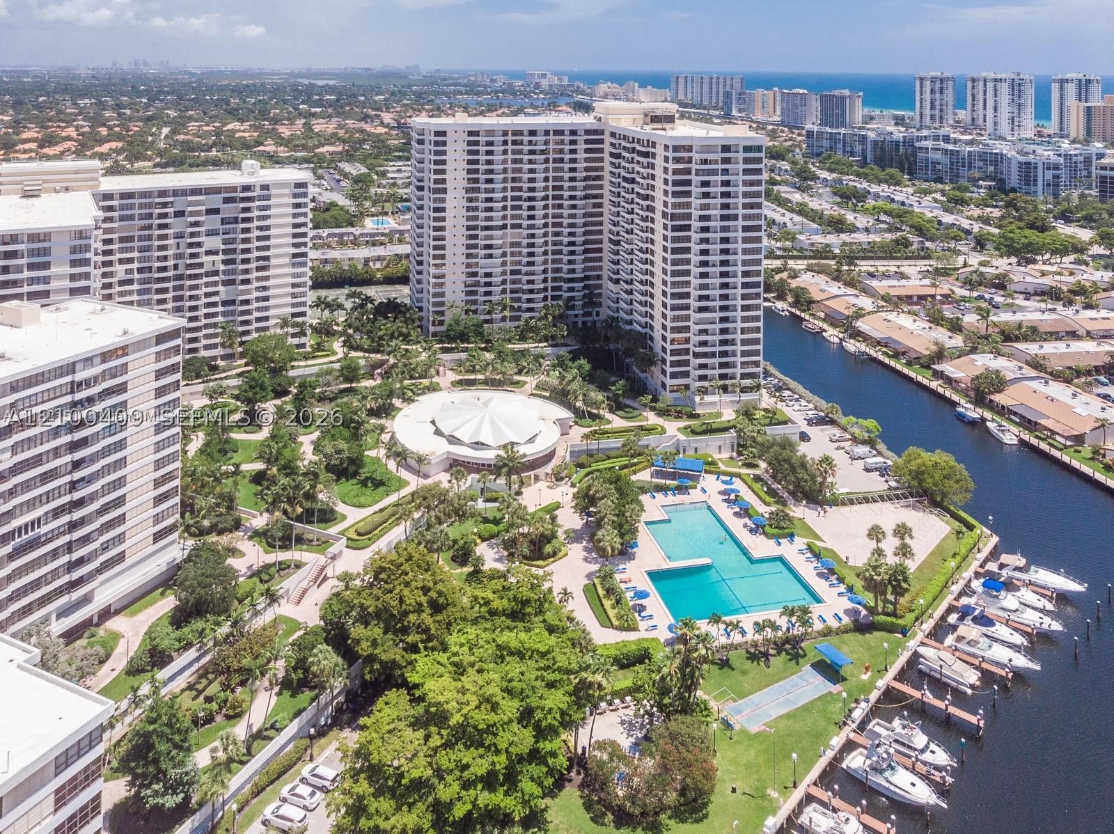 Hallandale Beach photo 3