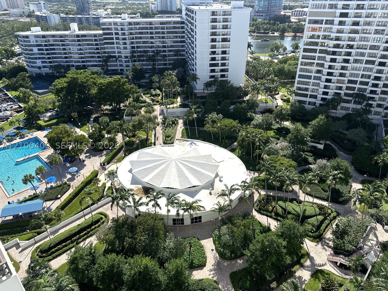 Hallandale Beach photo 4