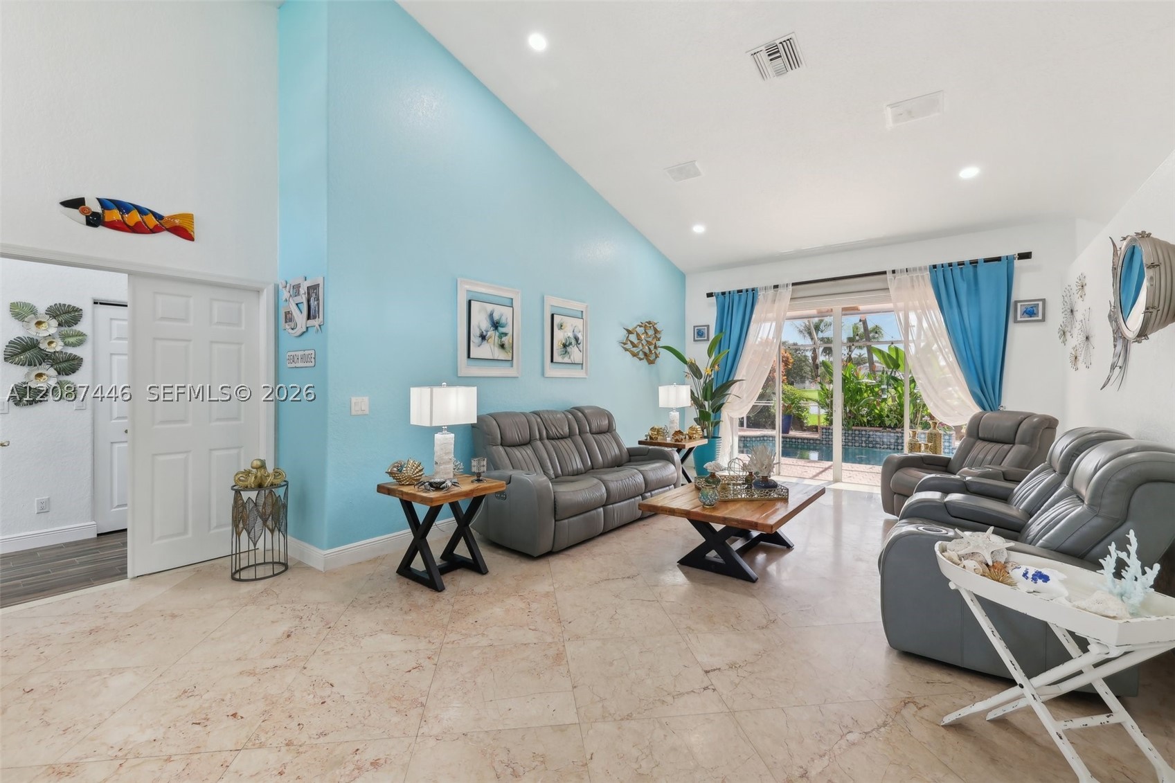 Pembroke Pines photo 5